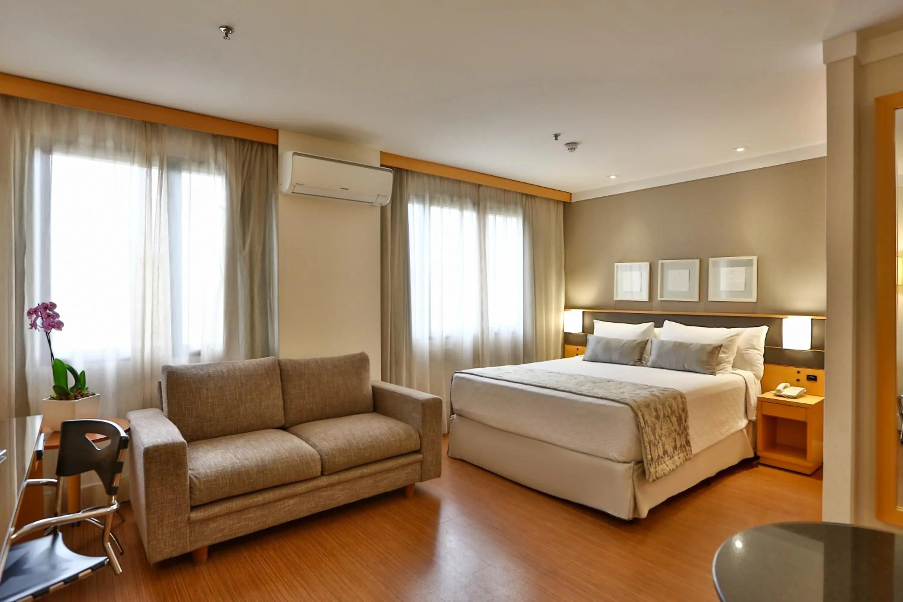 Bedroom, Bed in Transamerica Executive Jardins