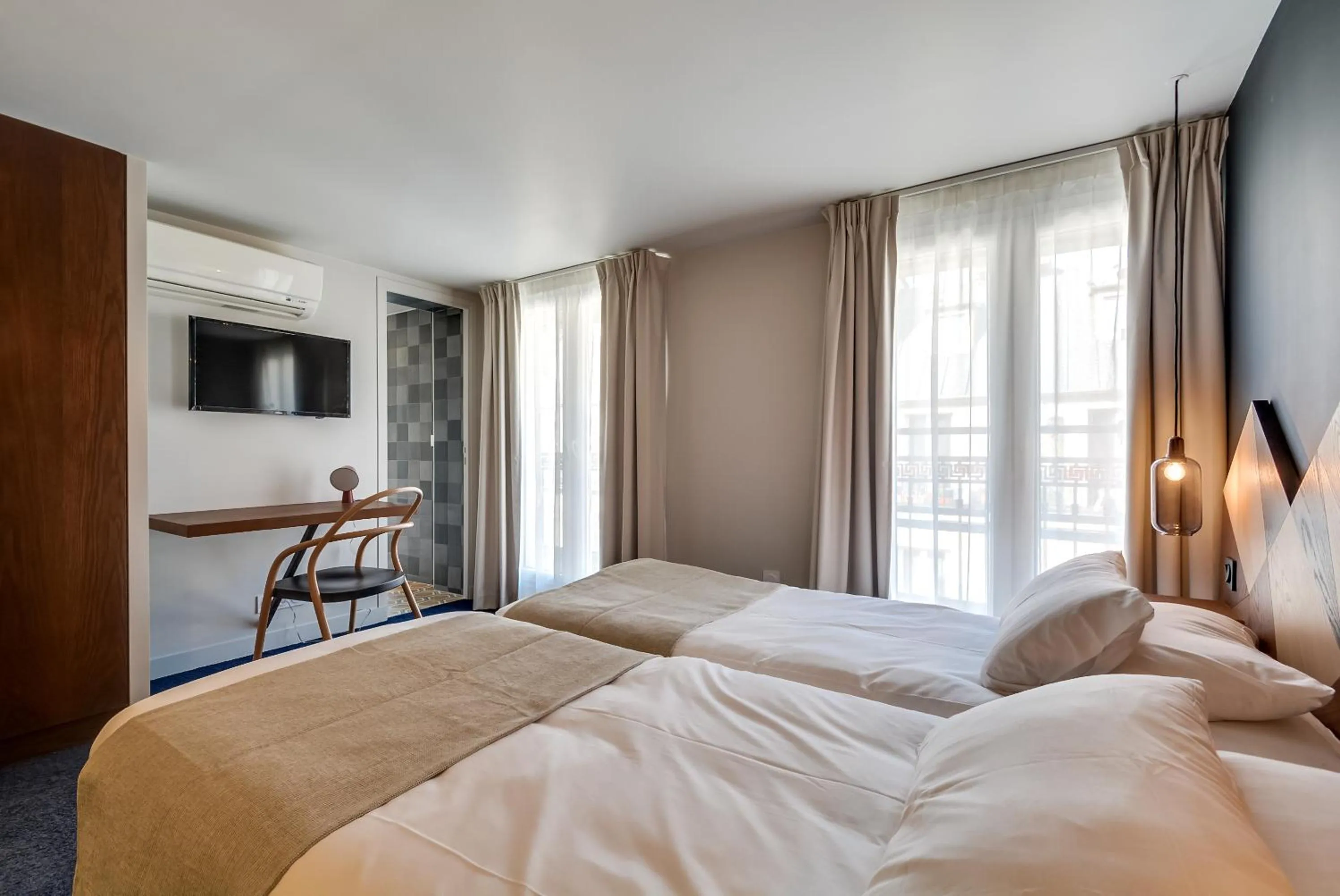 Day, Bed in WIT Hotel