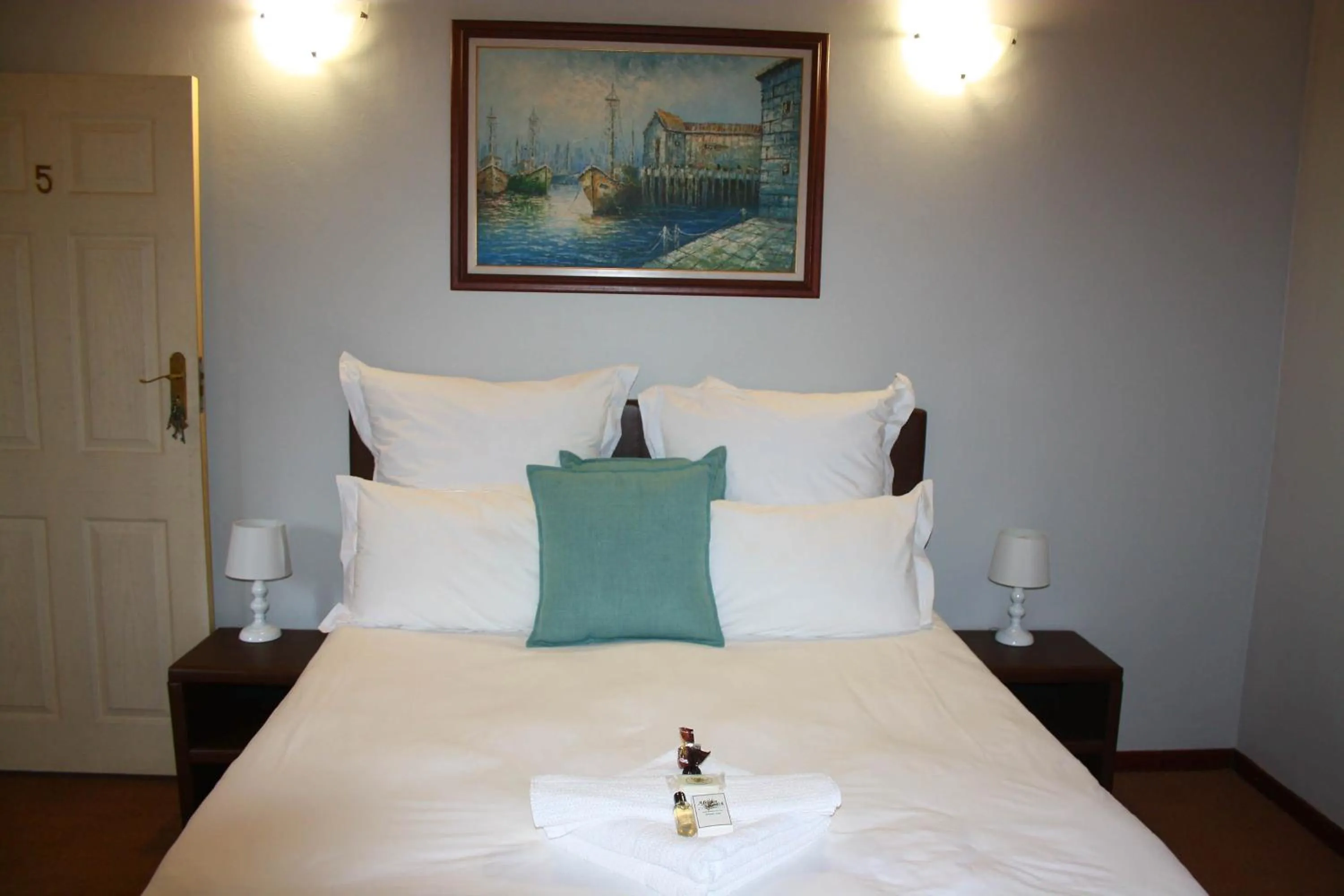 Bed in Villa Tropicana - South Africa