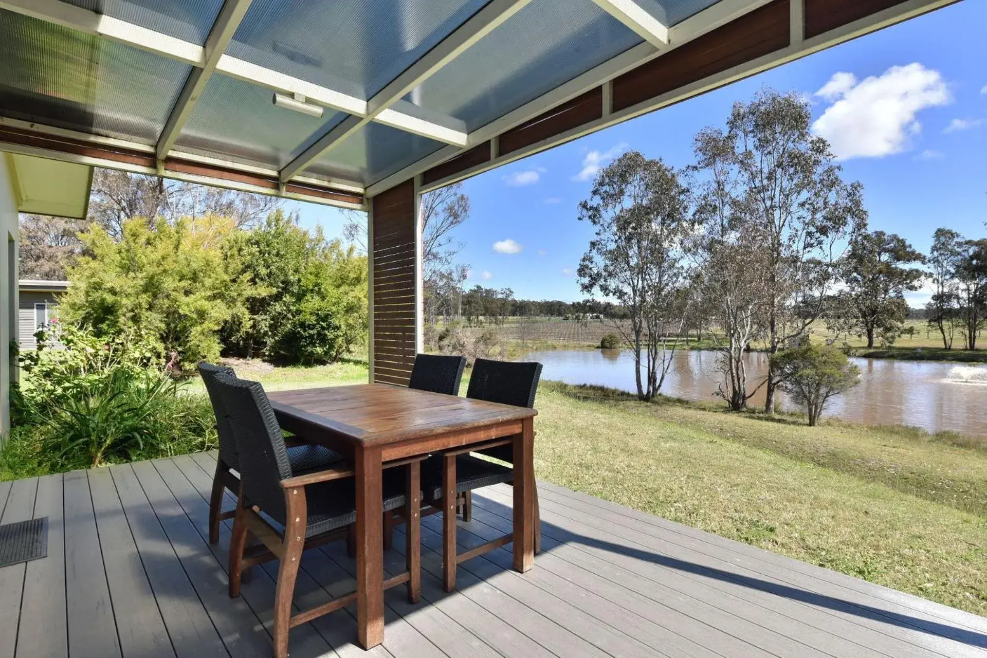 Ironbark Hill Villa 3 Saperavi Ironbark Hill Villa 3 Saperavi