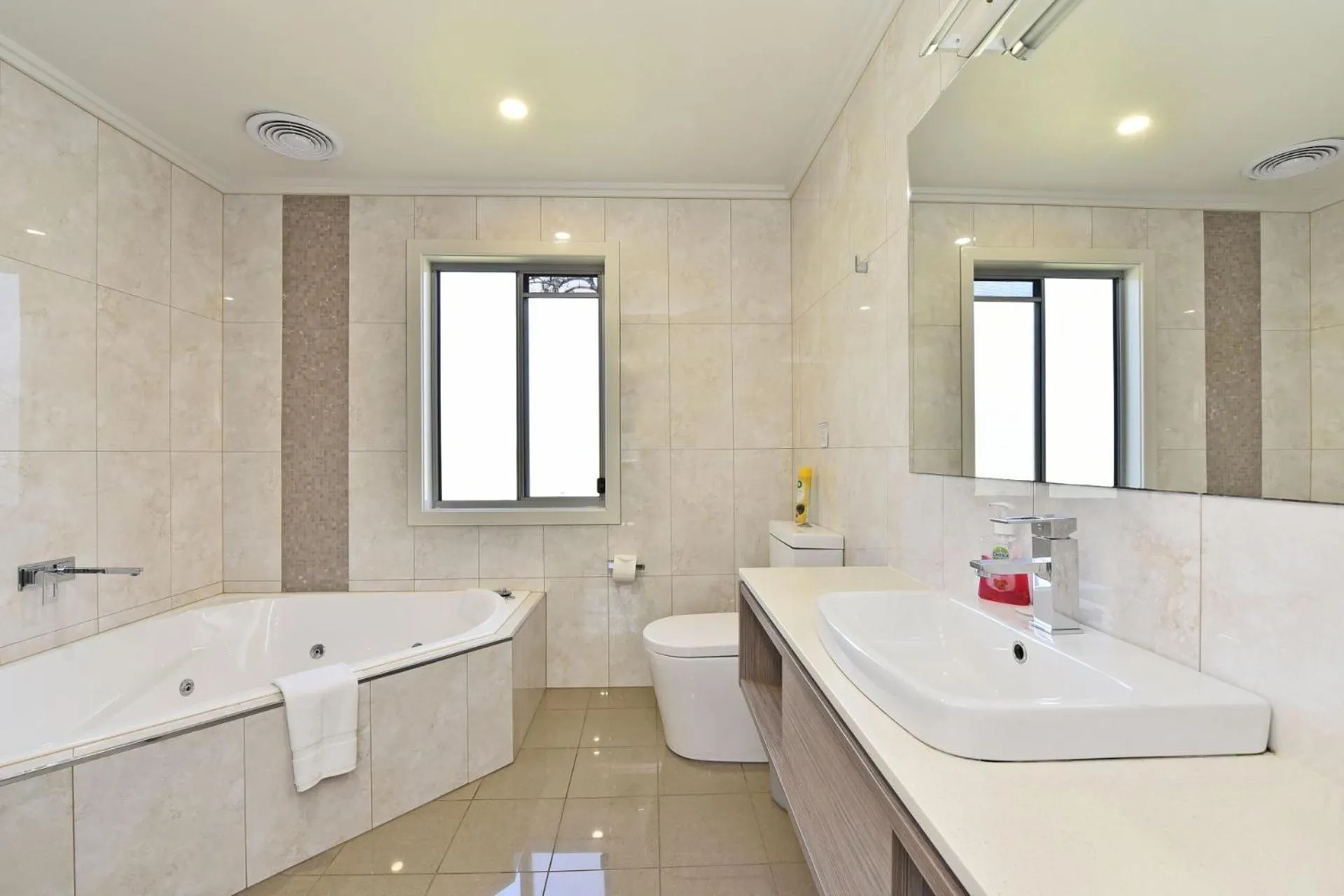 Ironbark Hill Villa 4 Novato