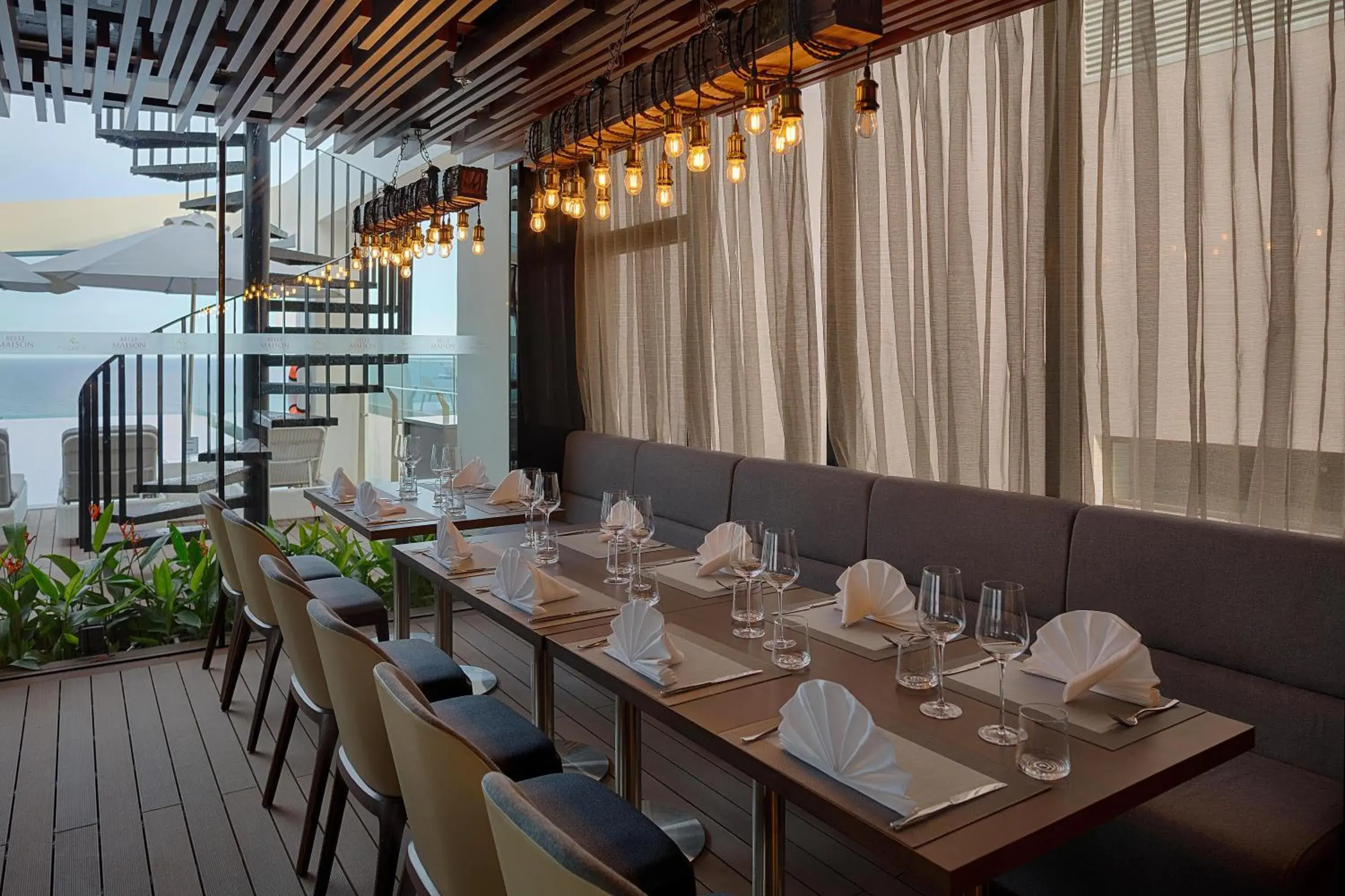 Restaurant/places to eat in Parosand Da Nang Hotel -Belle Maison Parosand Da Nang Hotel Restaurant/places to eat in Parosand Da Nang Hotel -Belle Maison Parosand Da Nang Hotel