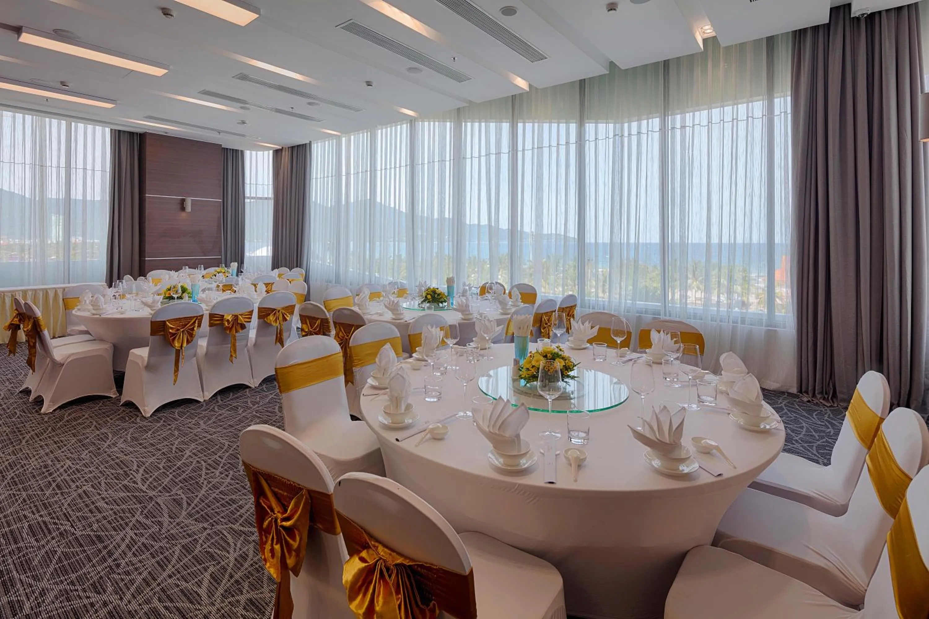 Business facilities in Parosand Da Nang Hotel -Belle Maison Parosand Da Nang Hotel