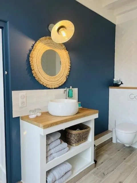 Bathroom in Hôtel Saint-Laurent, The Originals Relais