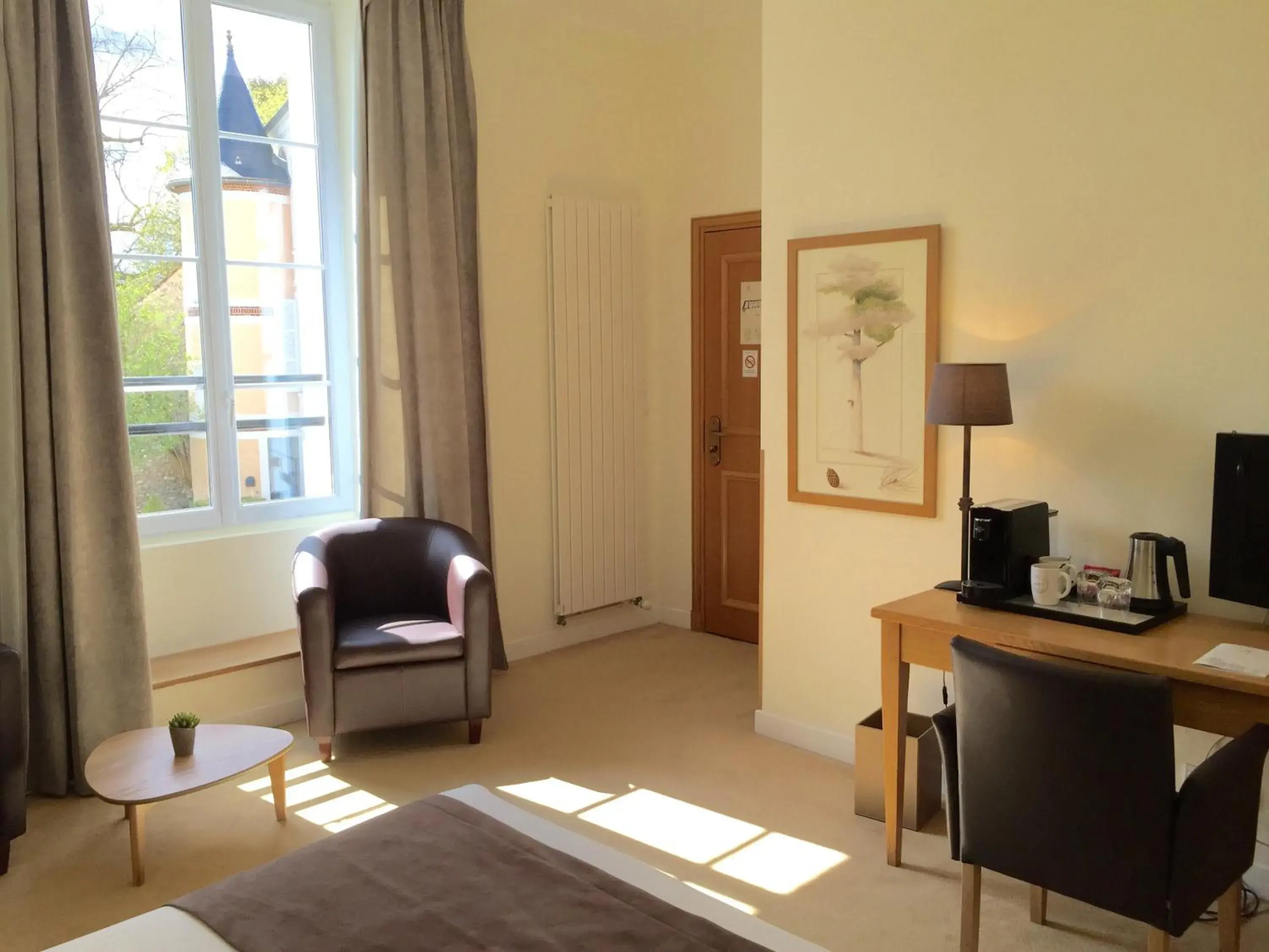 Bedroom, Bed in Hôtel Saint-Laurent, The Originals Relais Bedroom, Bed in Hôtel Saint-Laurent, The Originals Relais