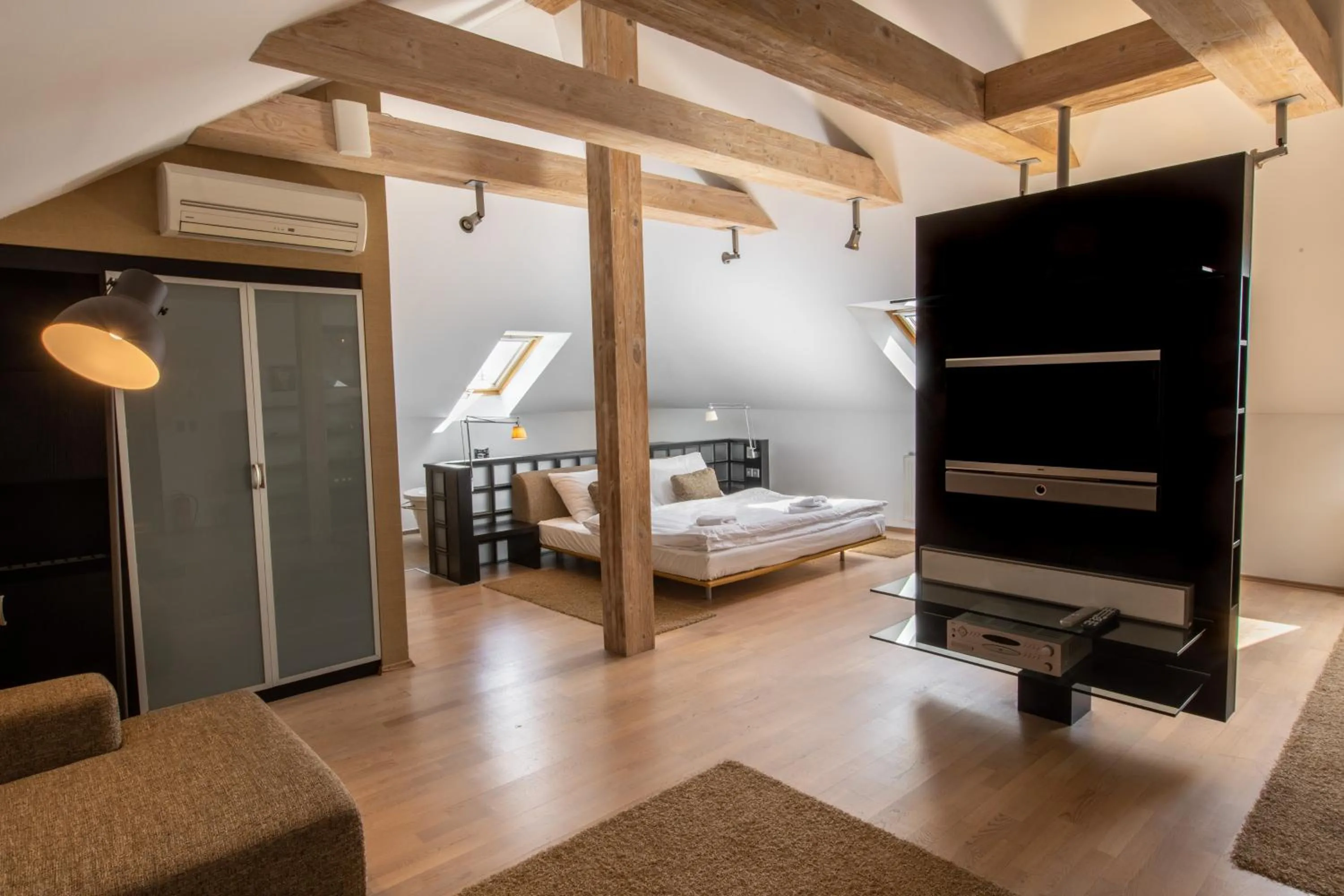 Communal lounge/ TV room, Bed in Hotel Villa Nečas Žilina