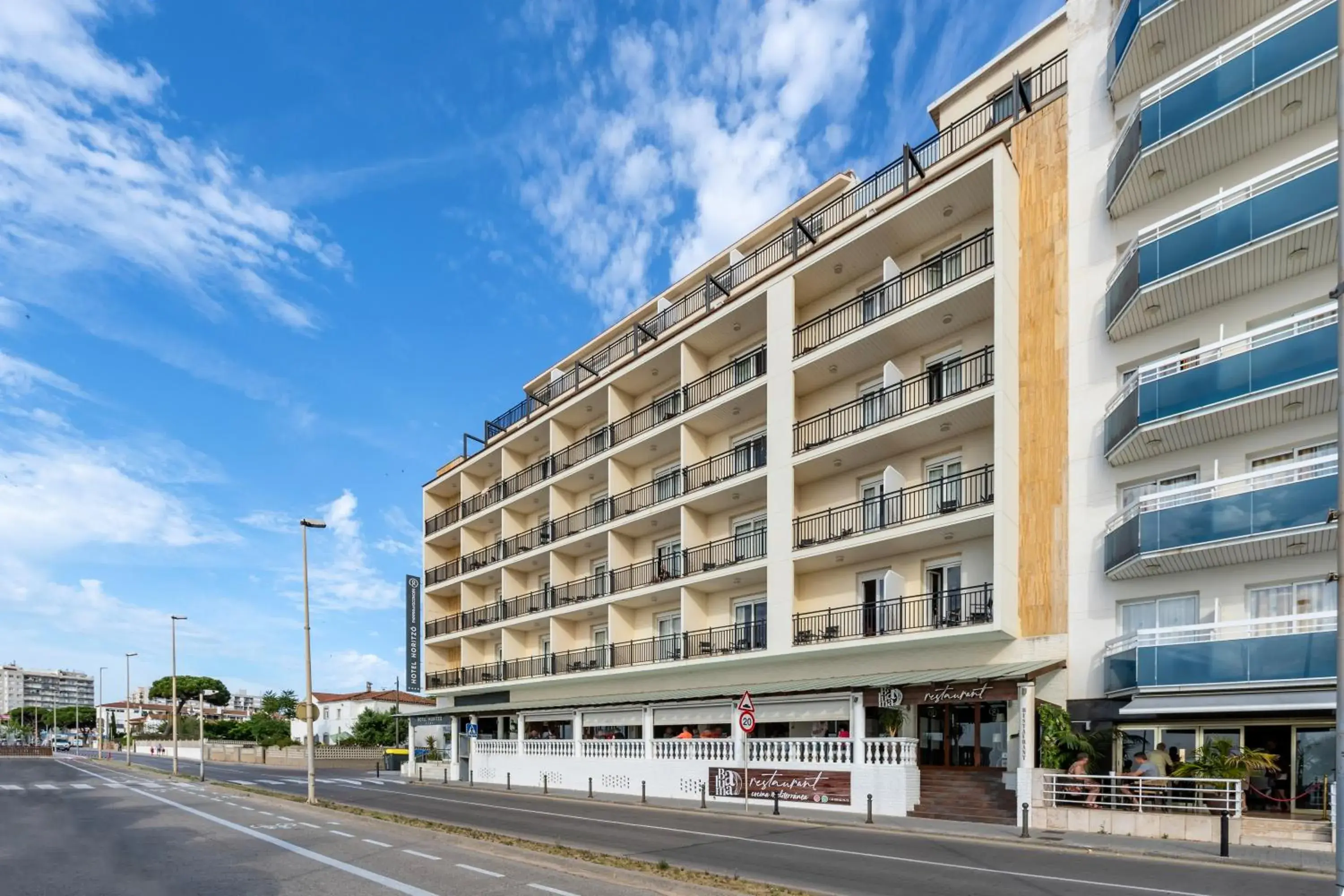 Facade/entrance in Hotel Horitzó by Pierre & Vacances Facade/entrance in Hotel Horitzó by Pierre & Vacances