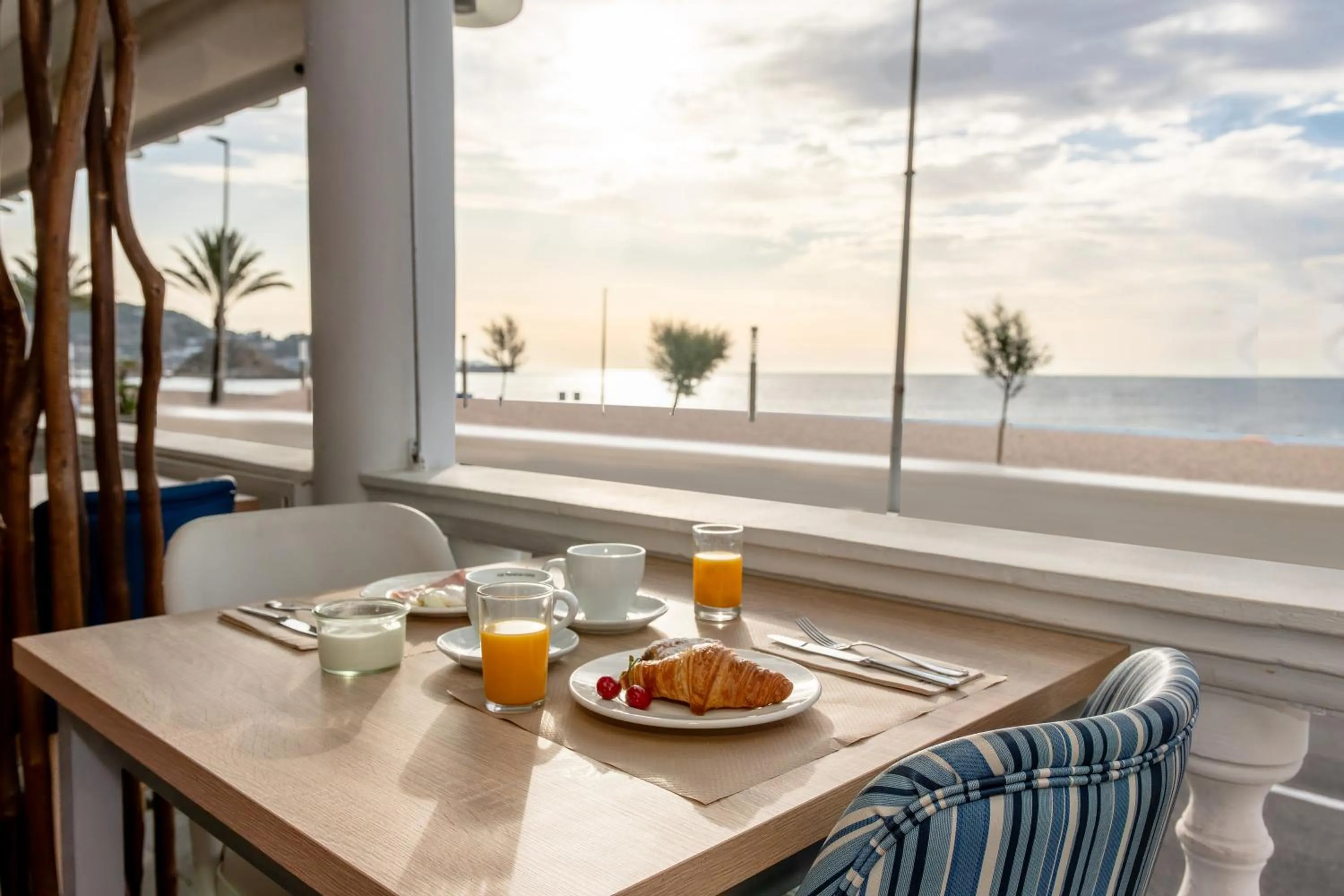 Breakfast in Hotel Horitzó by Pierre & Vacances