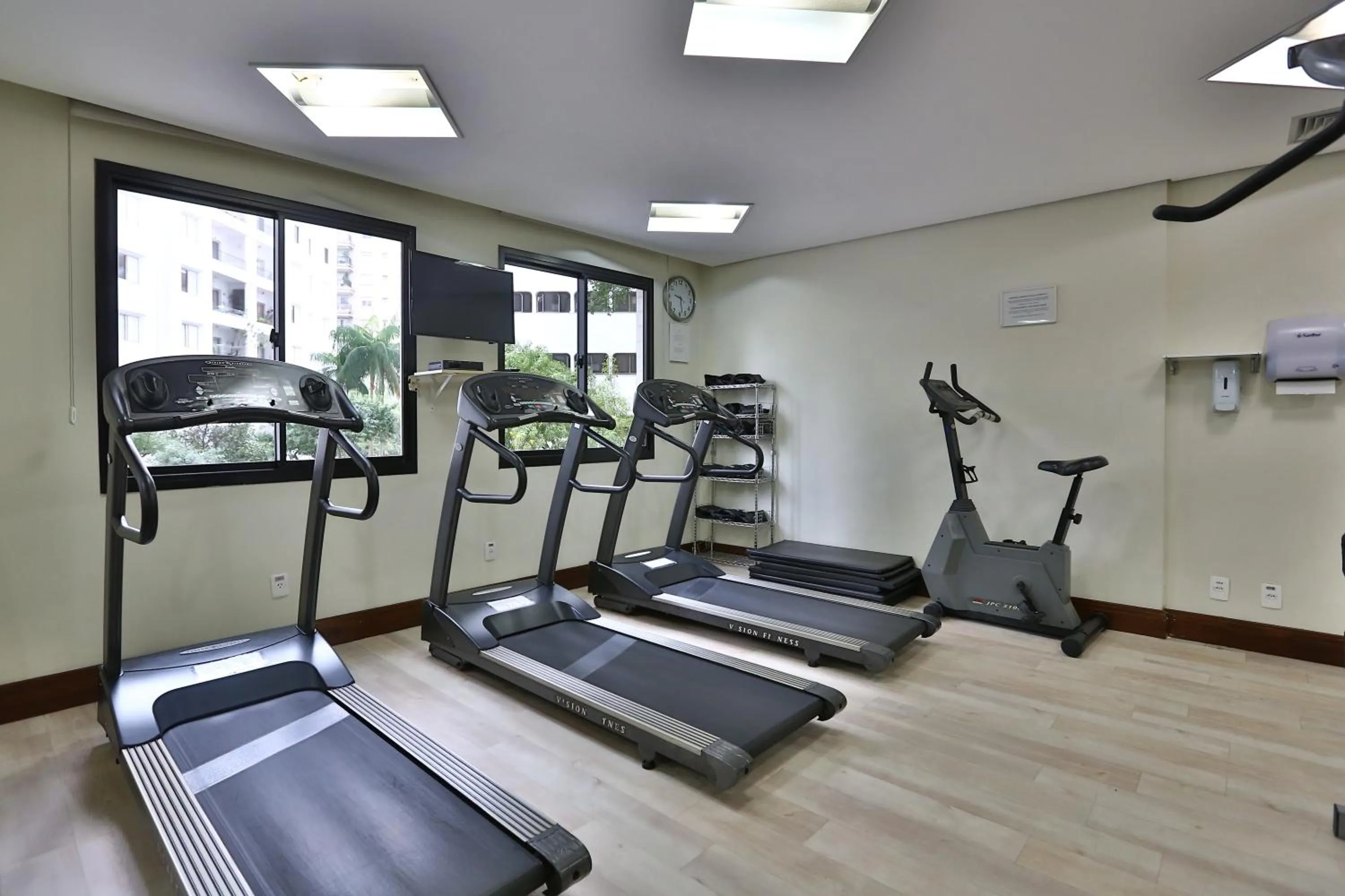 Fitness centre/facilities in Transamerica Paradise Garden