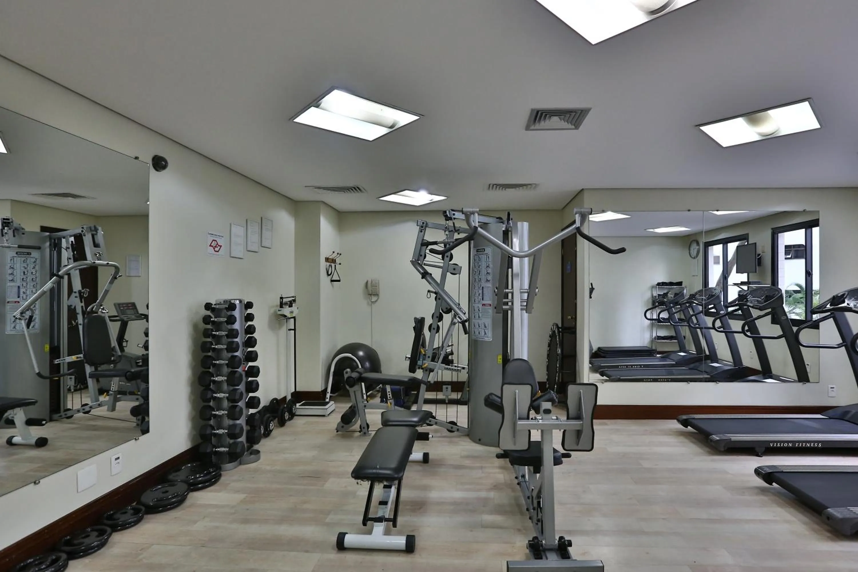 Fitness centre/facilities in Transamerica Paradise Garden