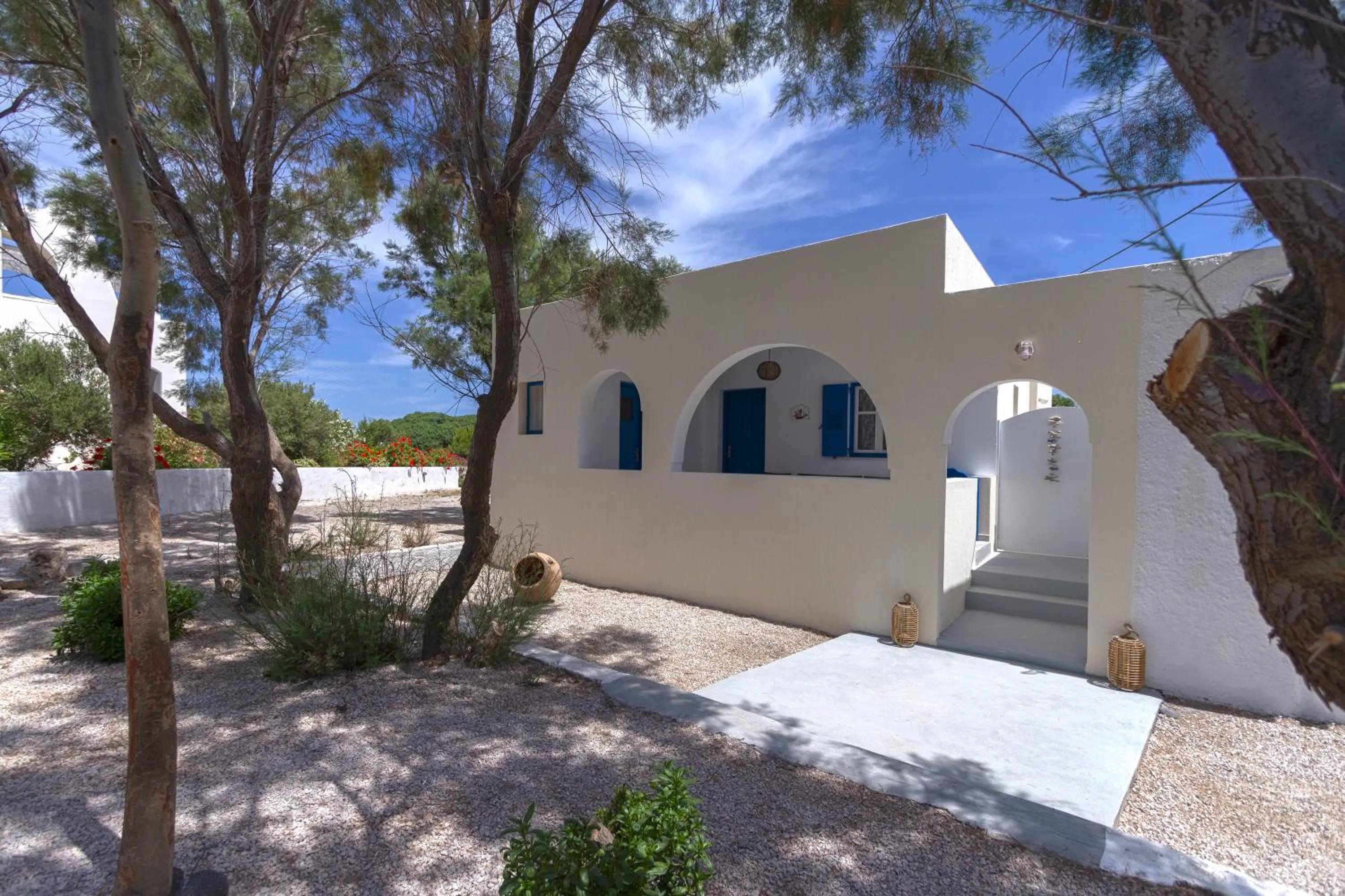 Property building in Sea Sound White Katikies