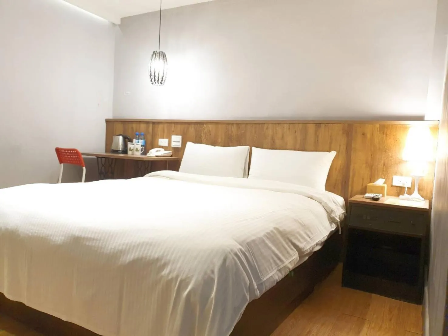 Photo of the whole room, Bed in Artch Inn