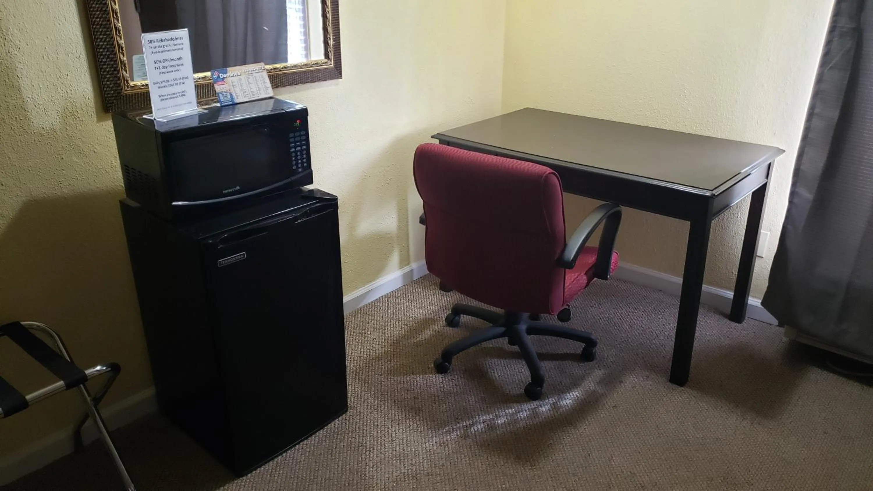 Seating area in West Texas Inn & Suites with Kitchenette