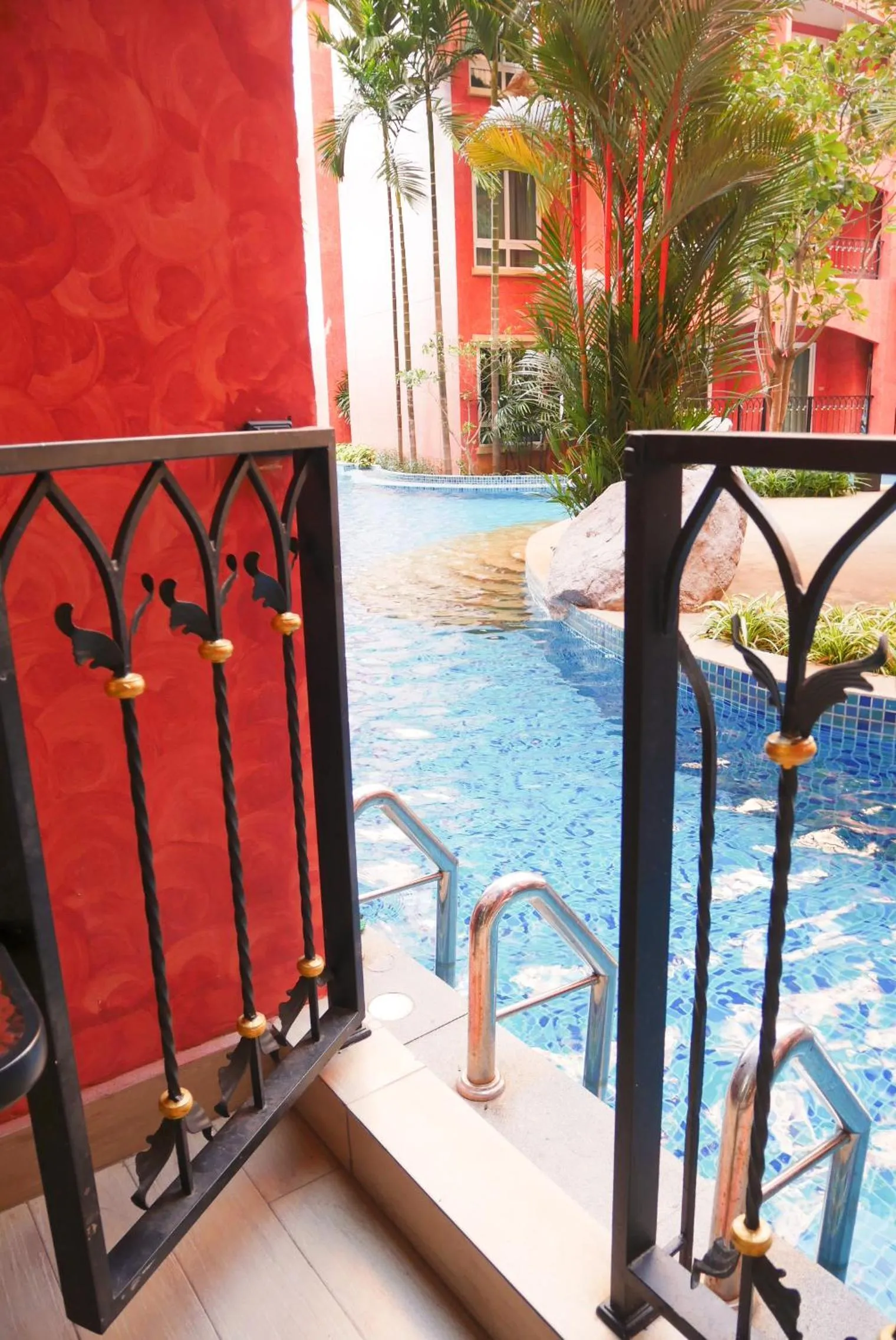 Seven Seas Resort Pattaya & Sofa bed