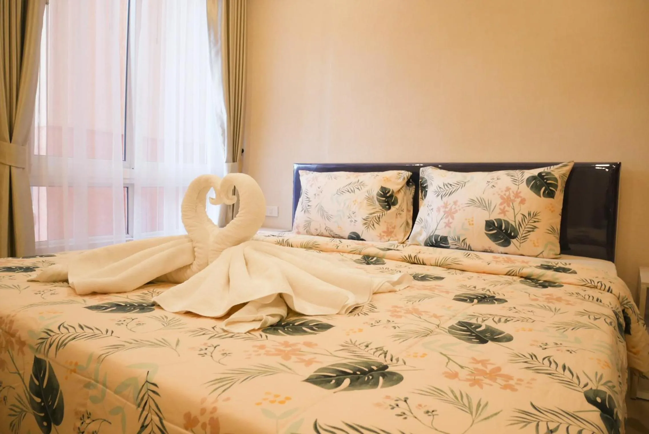 Bed in Seven Seas Resort Pattaya & Sofa bed