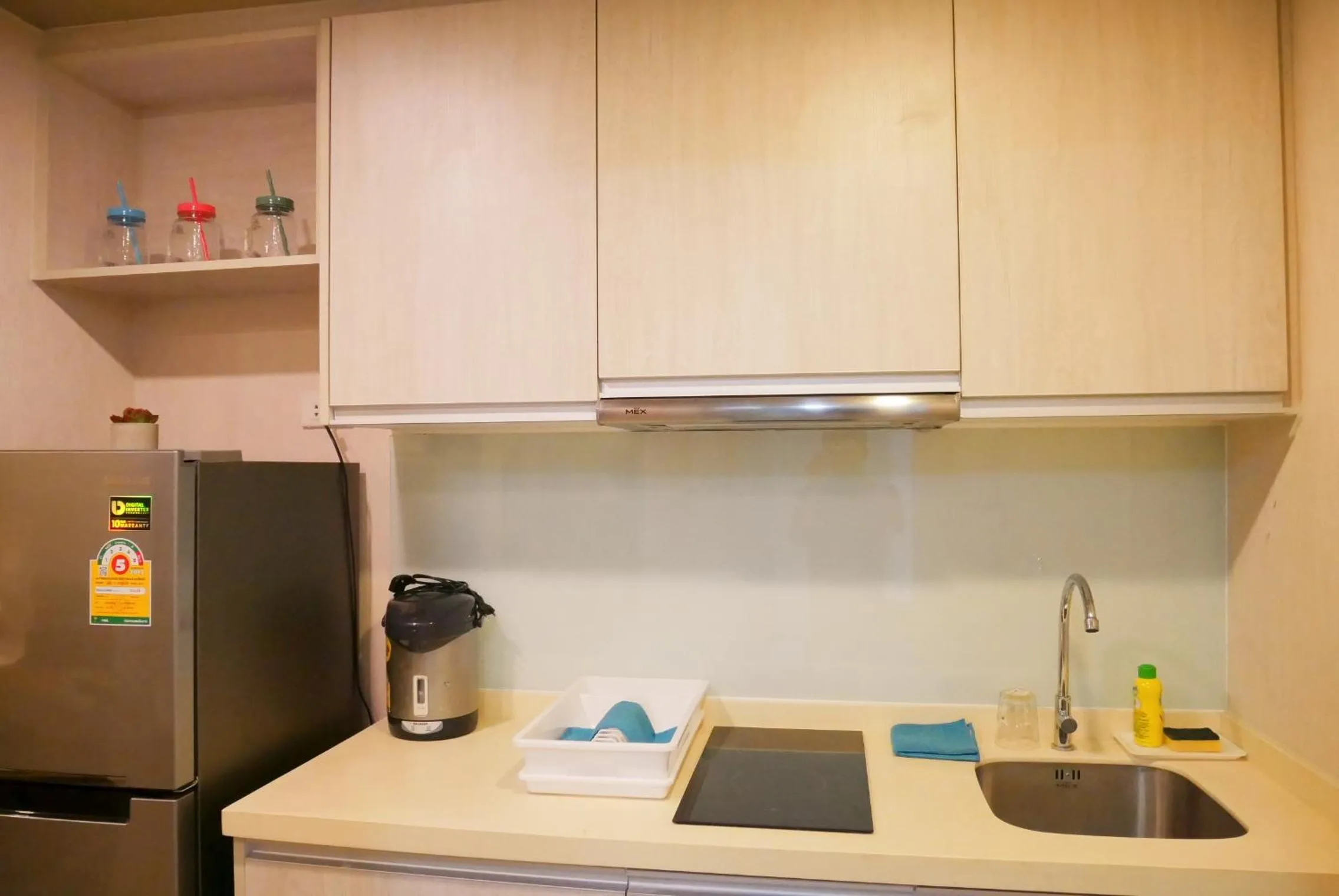 Seven Seas Resort Pattaya & Sofa bed