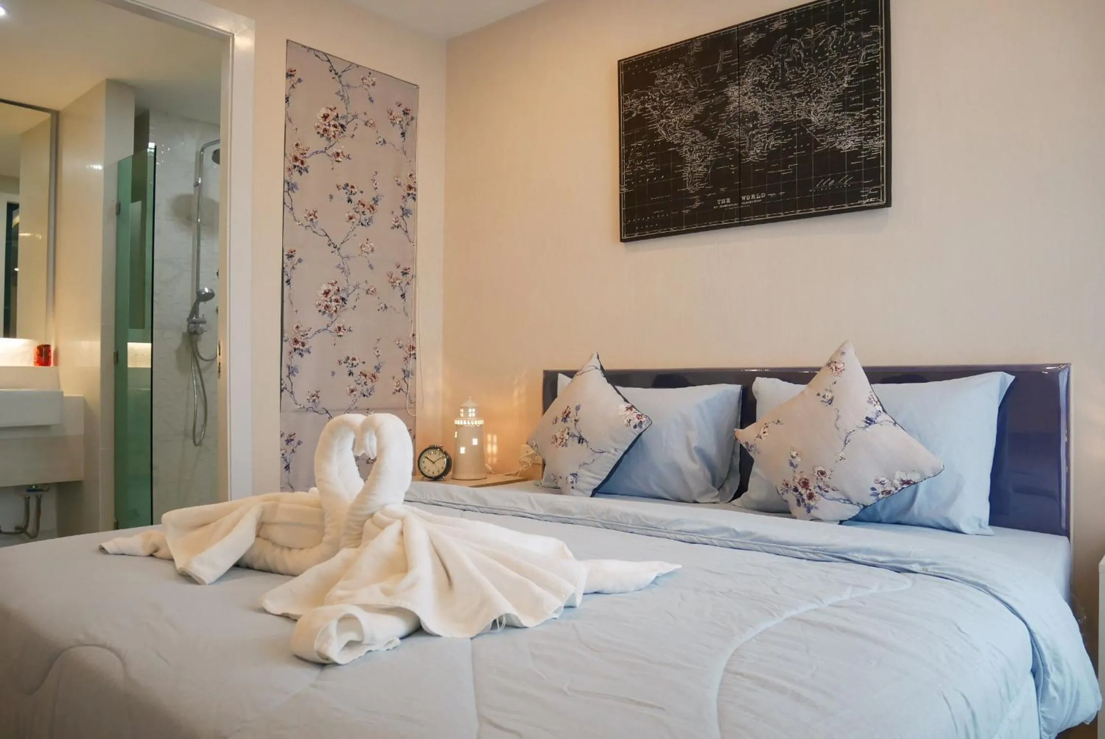 Bed in Seven Seas Resort Pattaya & Sofa bed