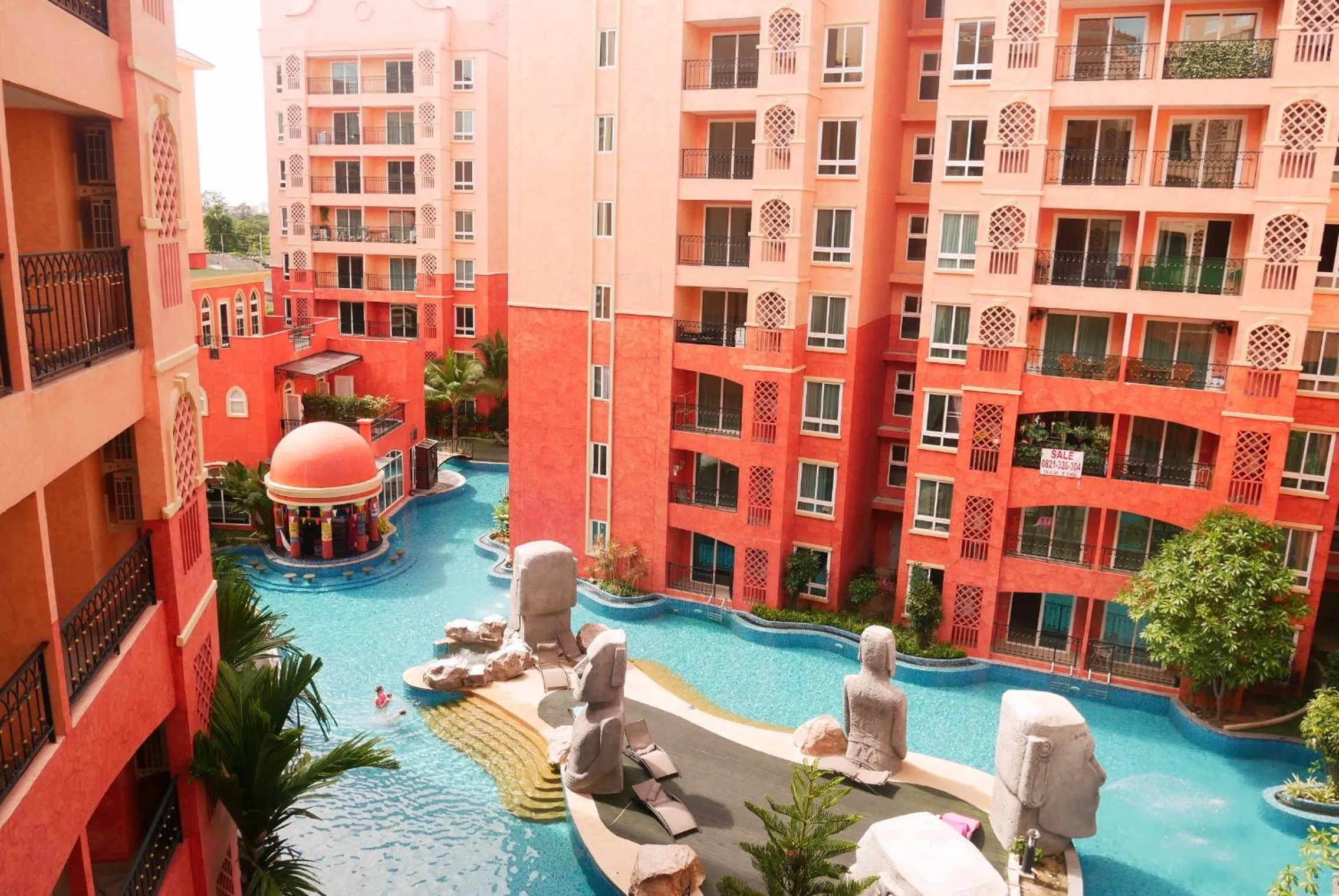 Seven Seas Resort Pattaya & Sofa bed