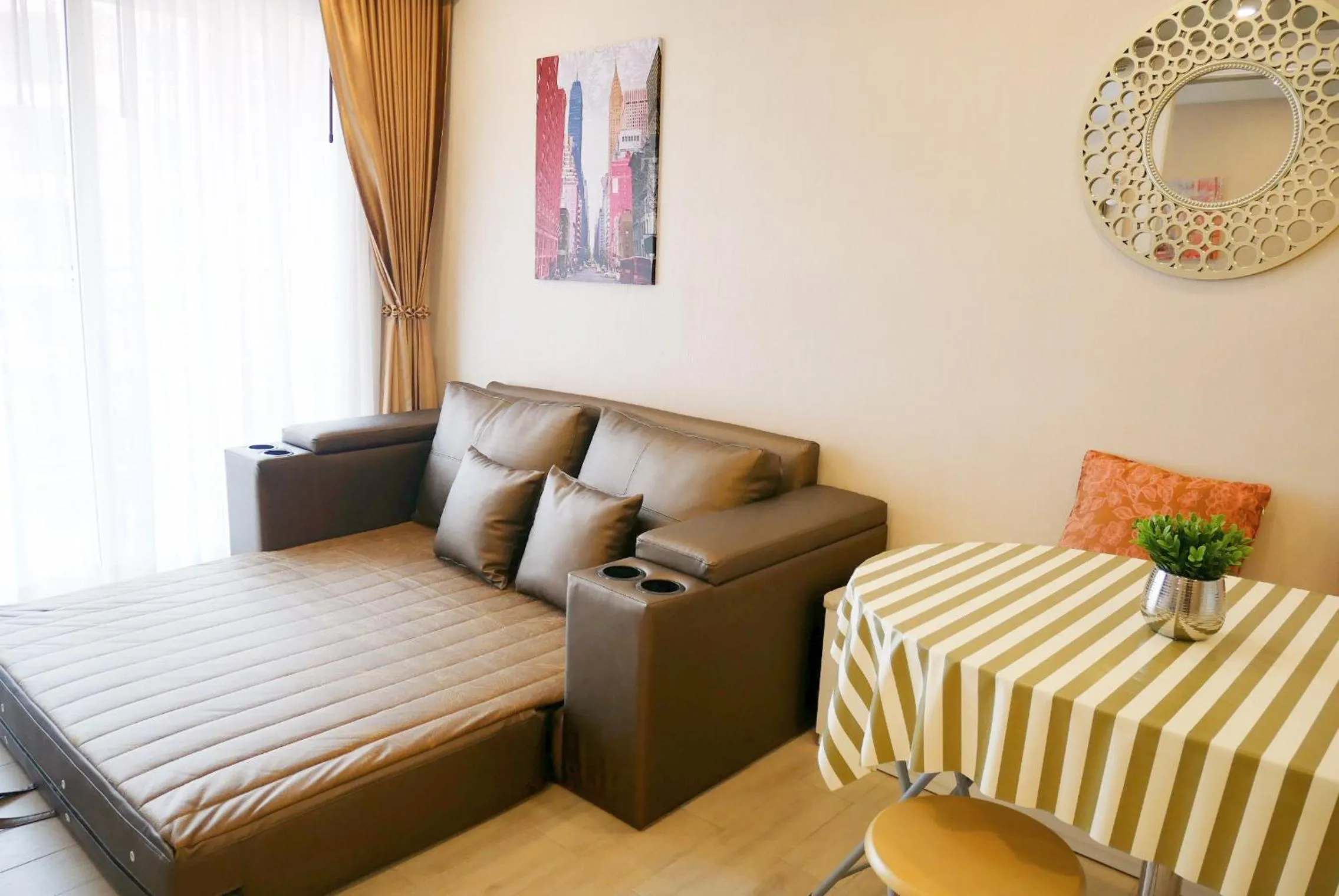 Bed in Seven Seas Resort Pattaya & Sofa bed