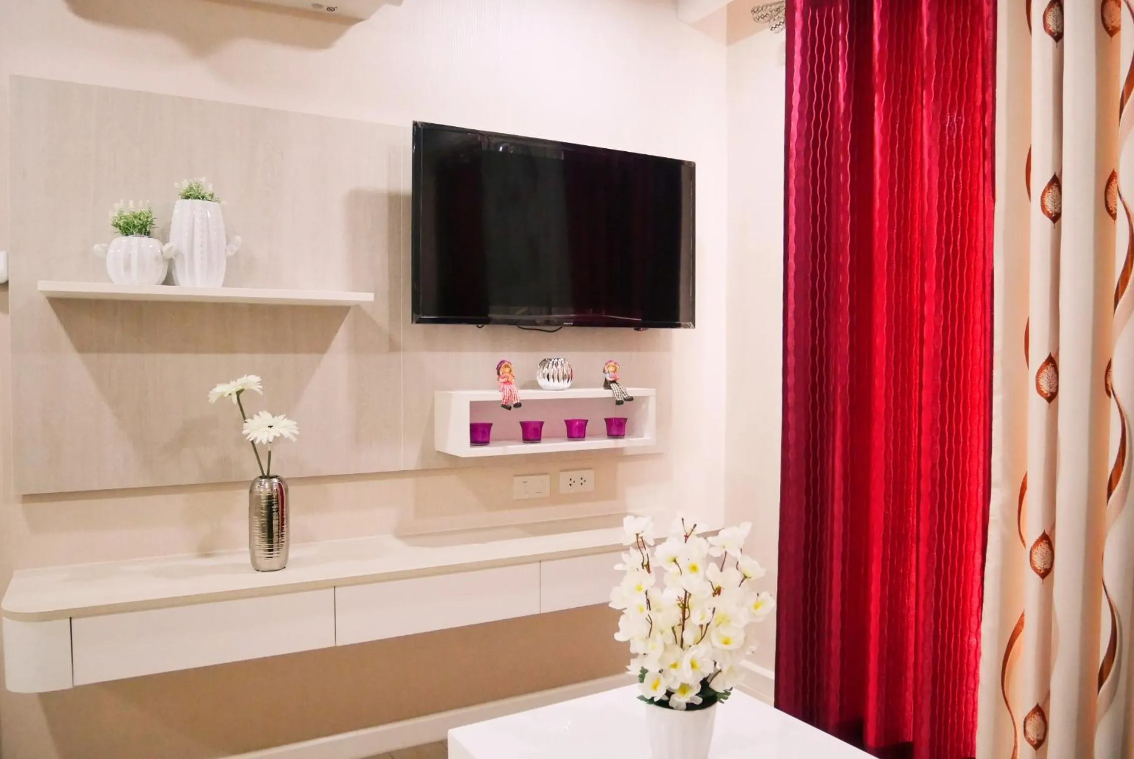 Seven Seas Resort Pattaya & Sofa bed