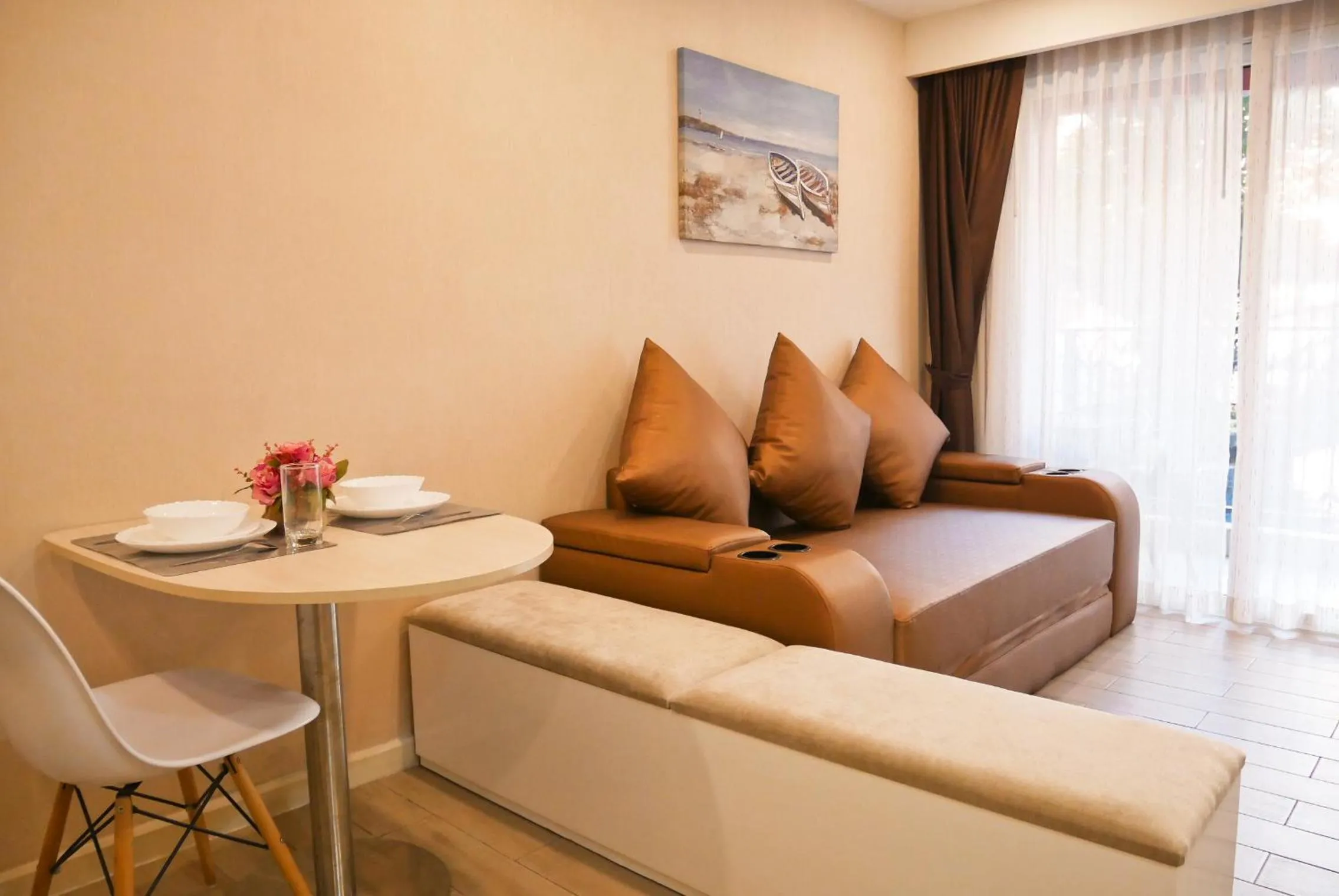 Seven Seas Resort Pattaya & Sofa bed