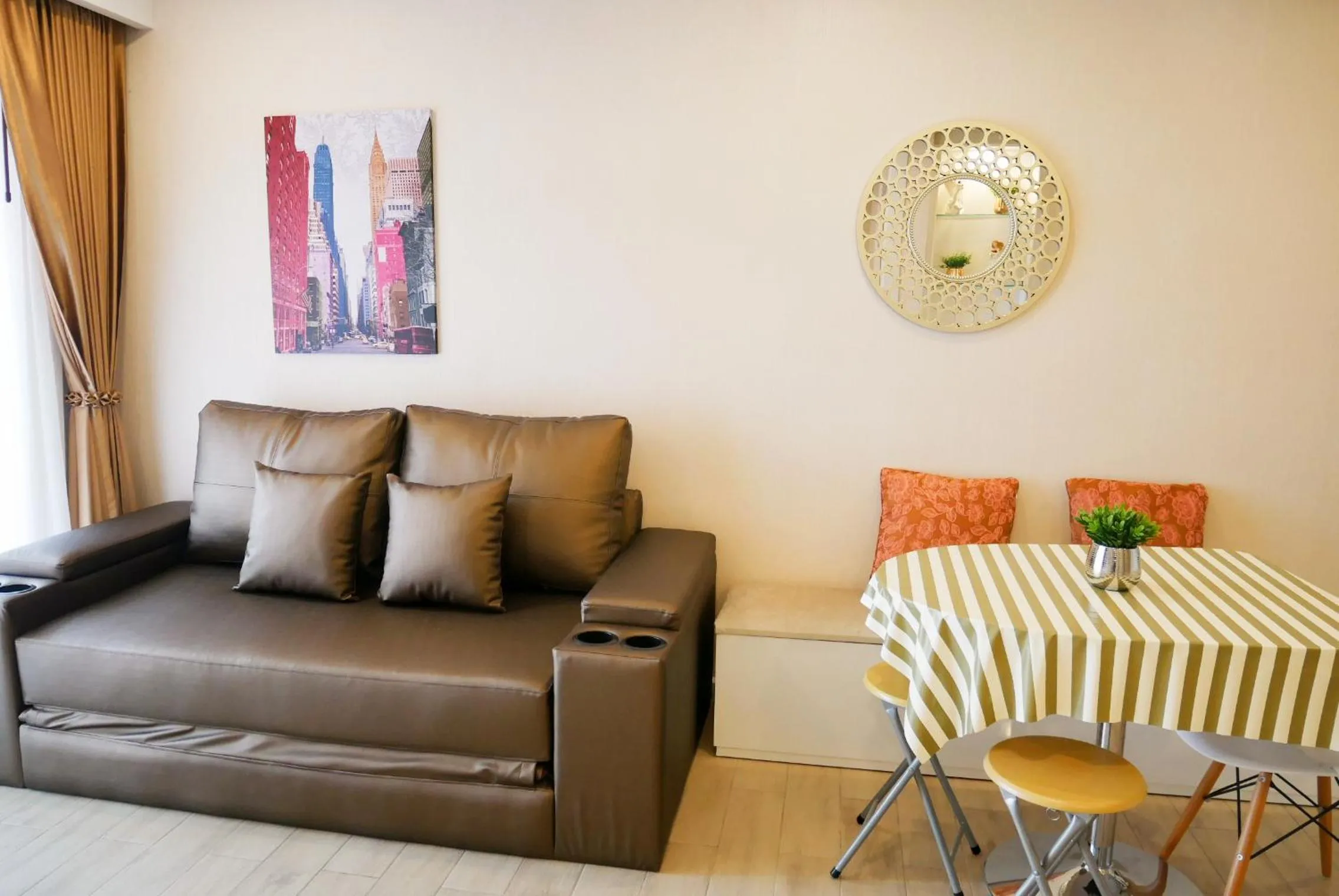 Seven Seas Resort Pattaya & Sofa bed