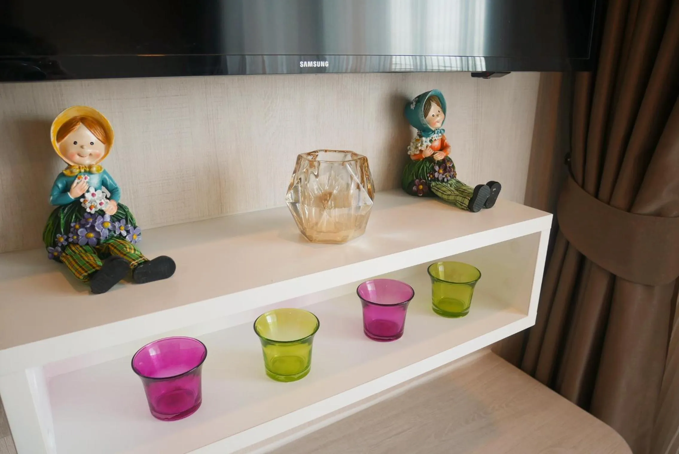 Seven Seas Resort Pattaya & Sofa bed