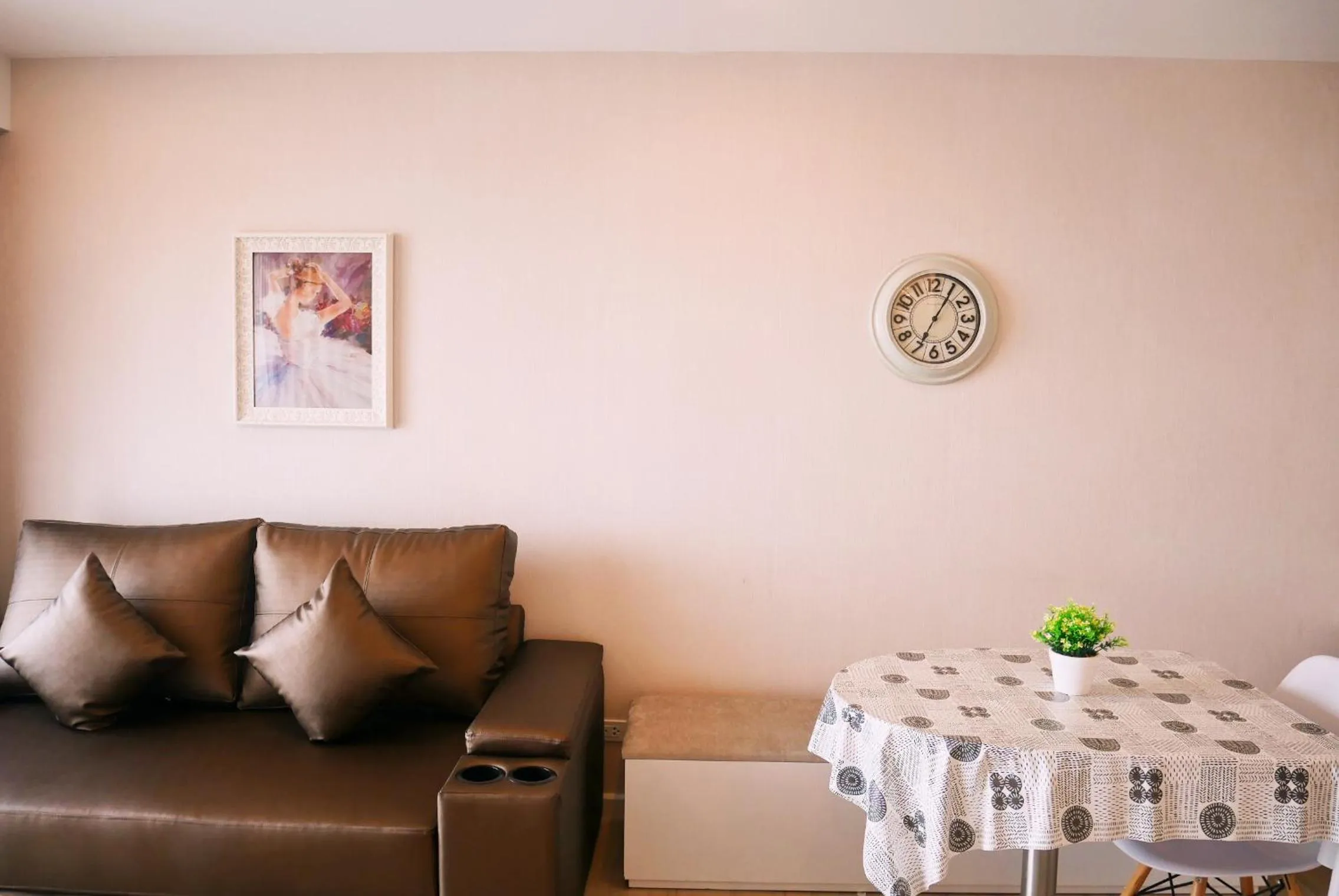 Seven Seas Resort Pattaya & Sofa bed