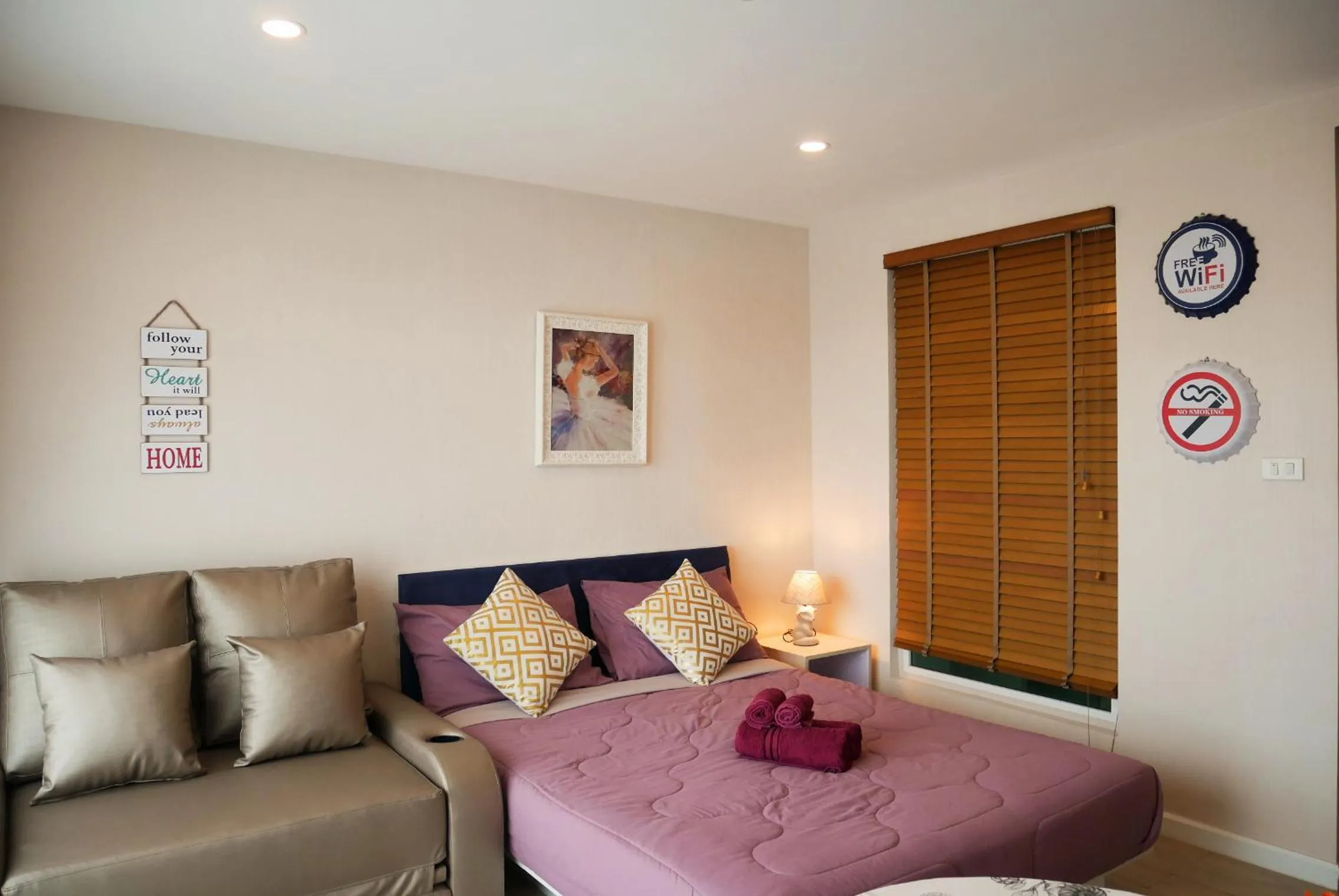 Seven Seas Resort Pattaya & Sofa bed