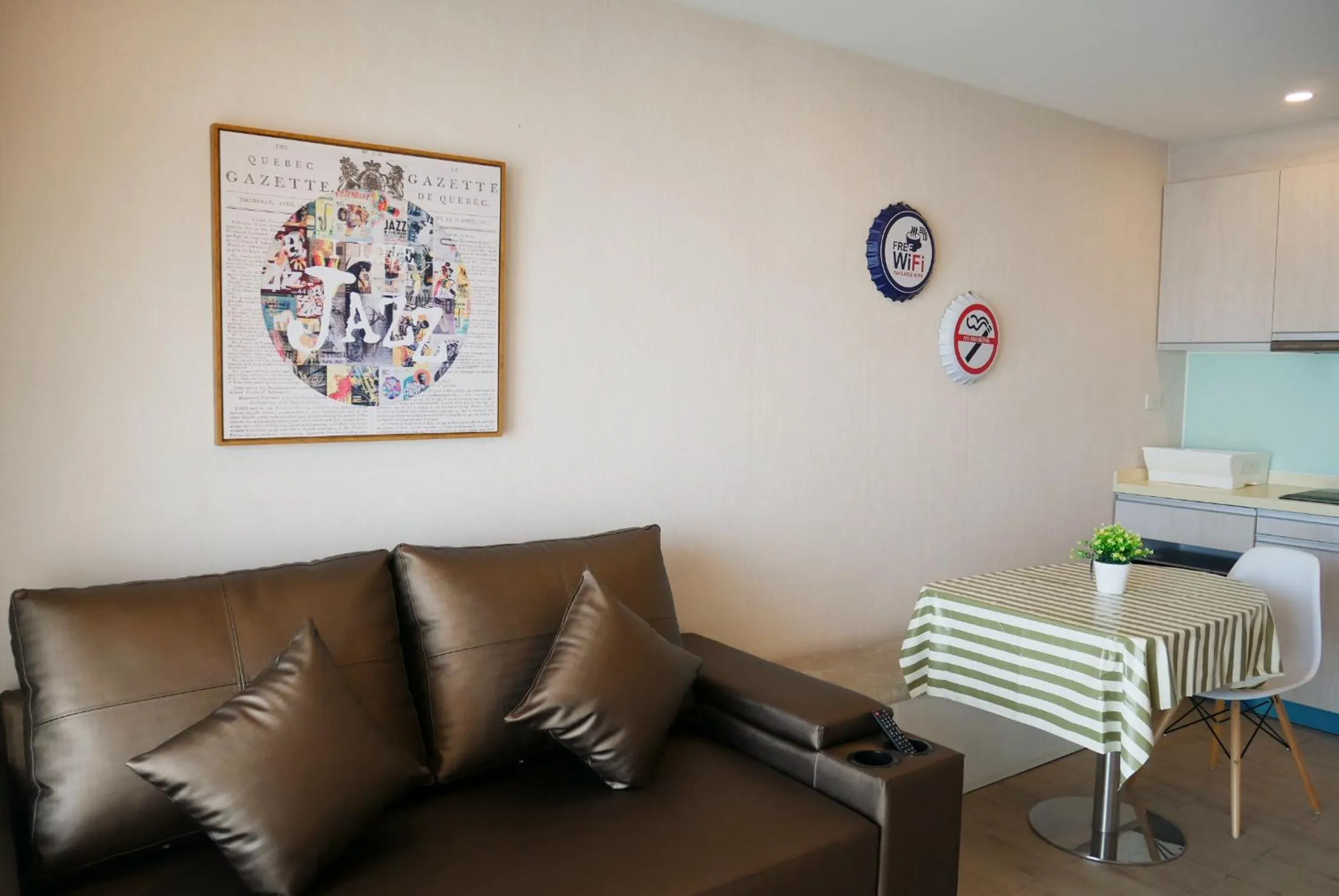 Seven Seas Resort Pattaya & Sofa bed