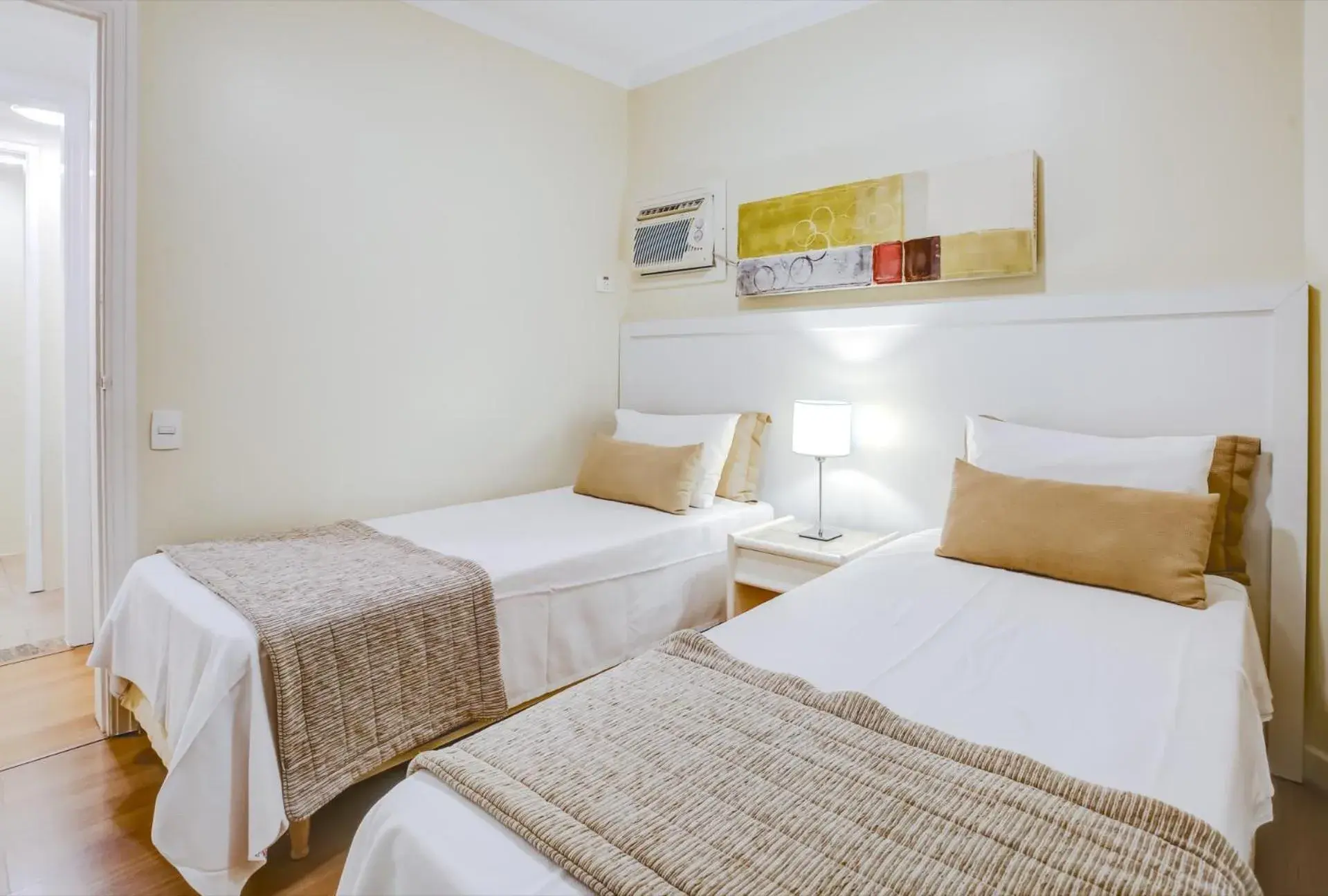 Bedroom, Bed in Roomo Transamerica SP Itaim Bibi Bedroom, Bed in Roomo Transamerica SP Itaim Bibi