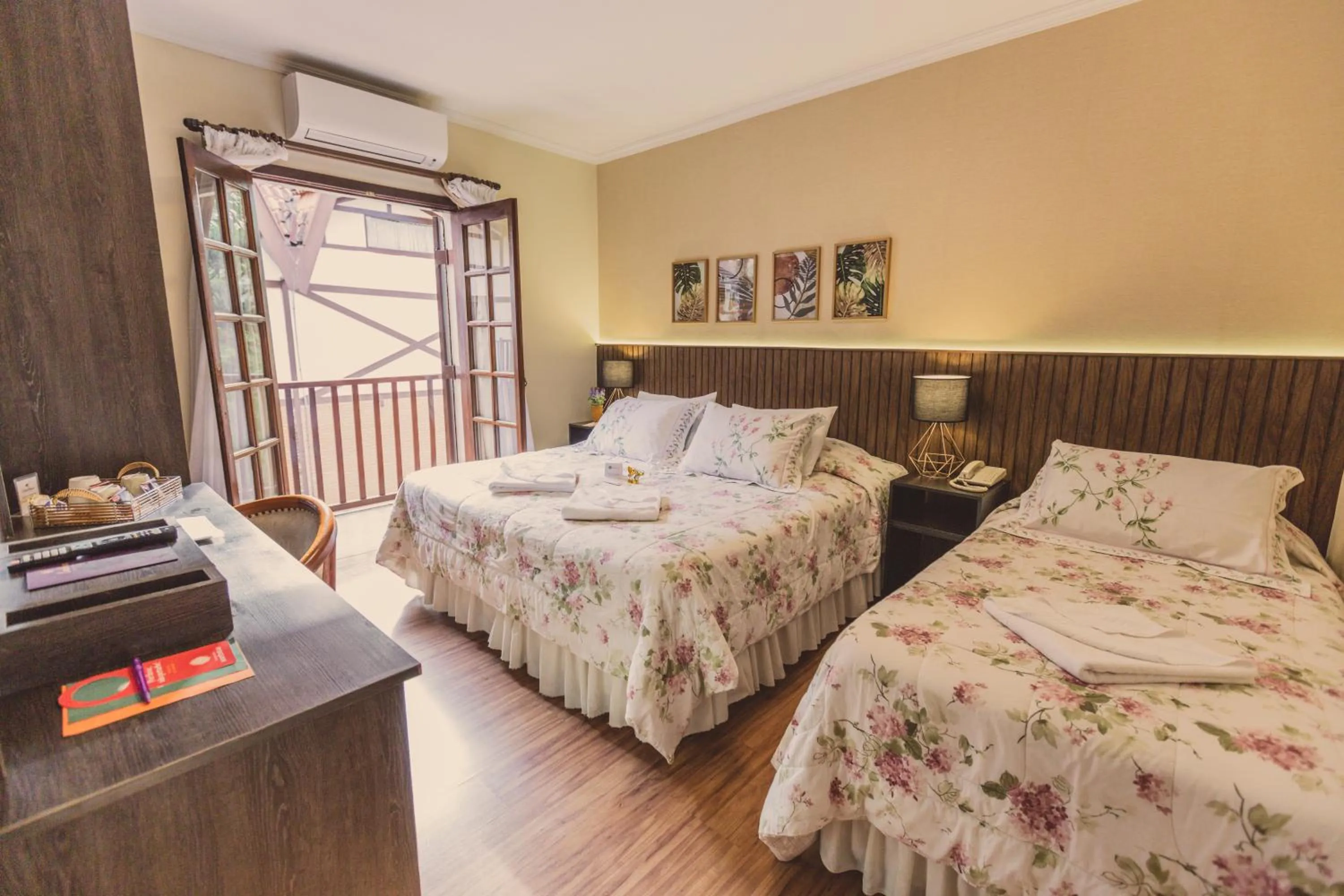 Bedroom, Bed in Pousada das Hortênsias