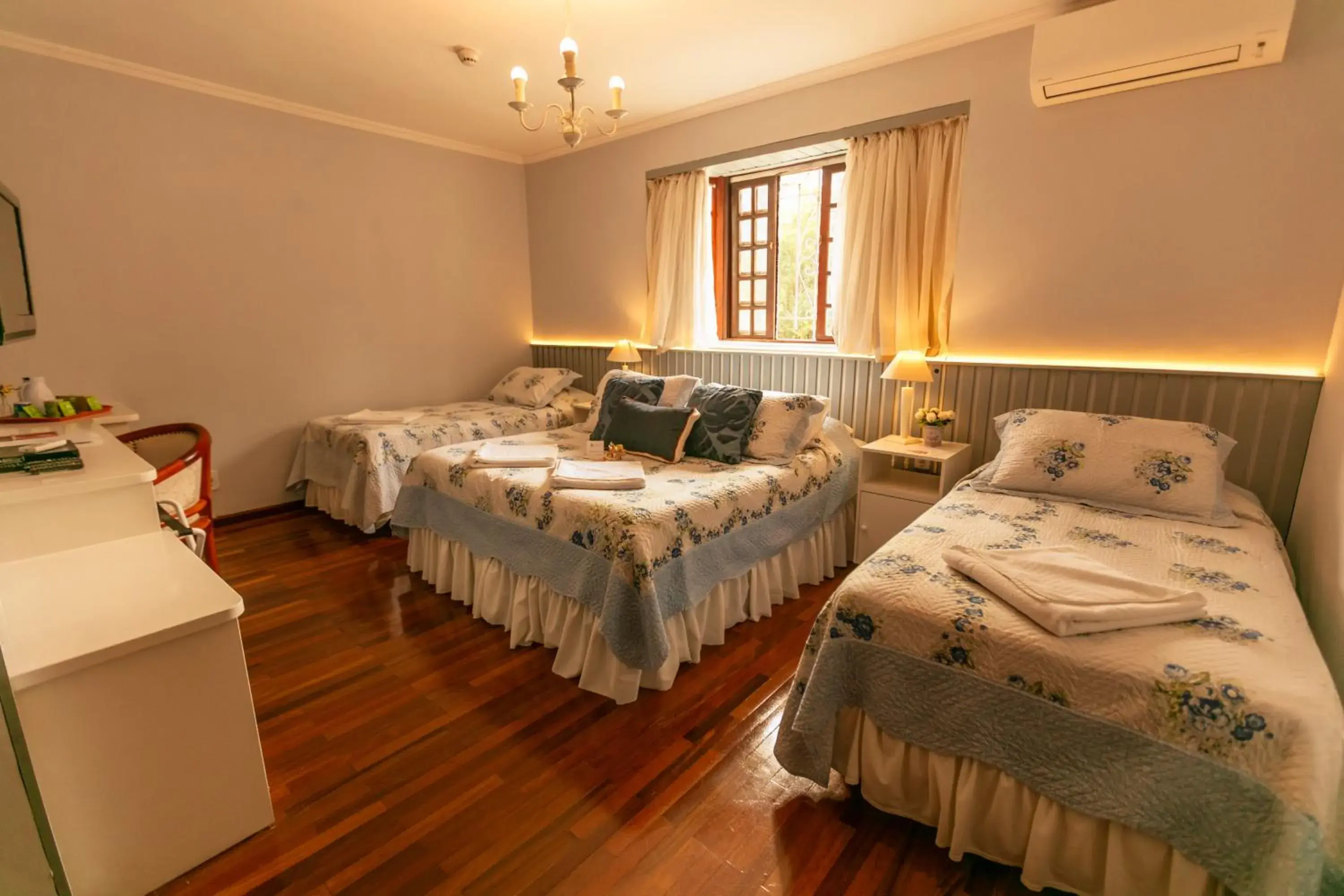 Standard Quadruple Room in Pousada das Hortênsias Standard Quadruple Room in Pousada das Hortênsias