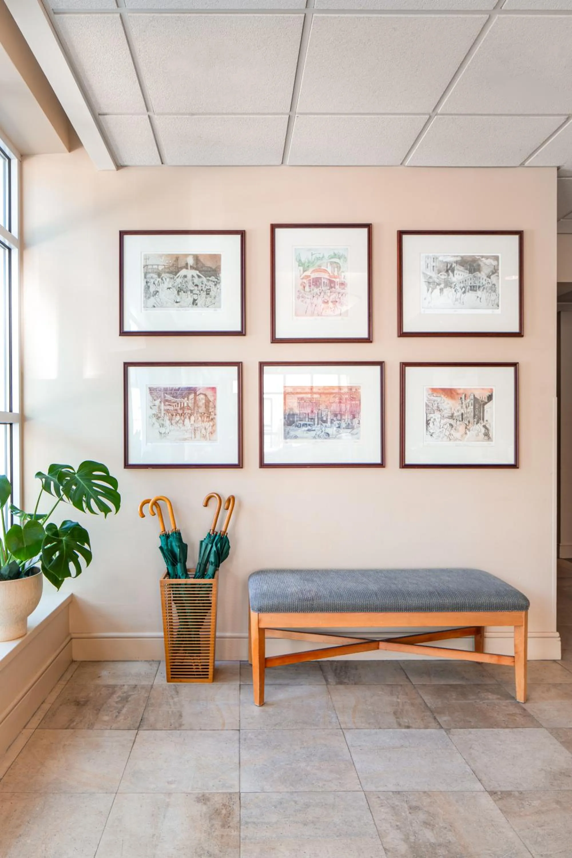 Lobby or reception in Park Lane Suites & Inn