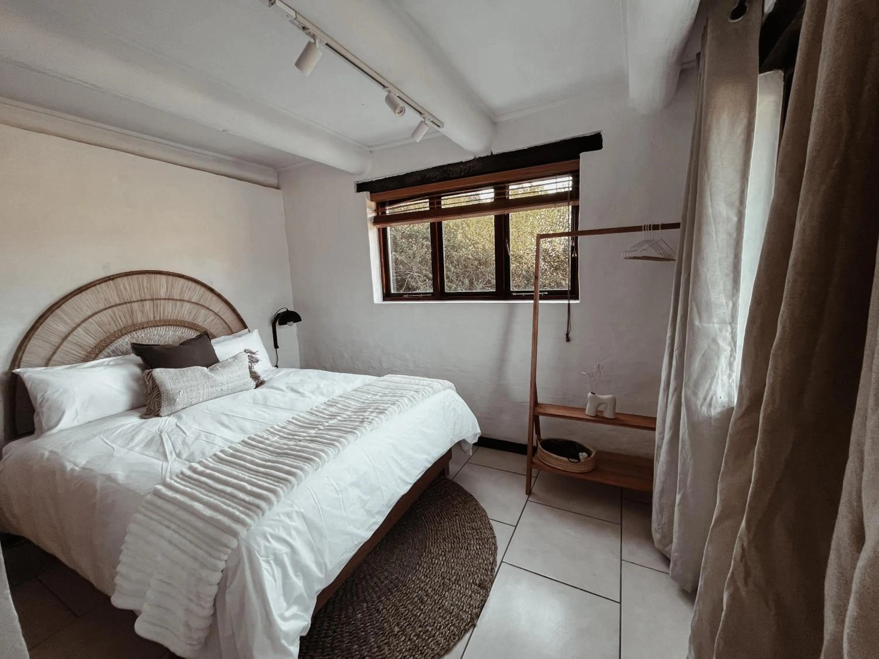 Bedroom, Bed in Stanley Island