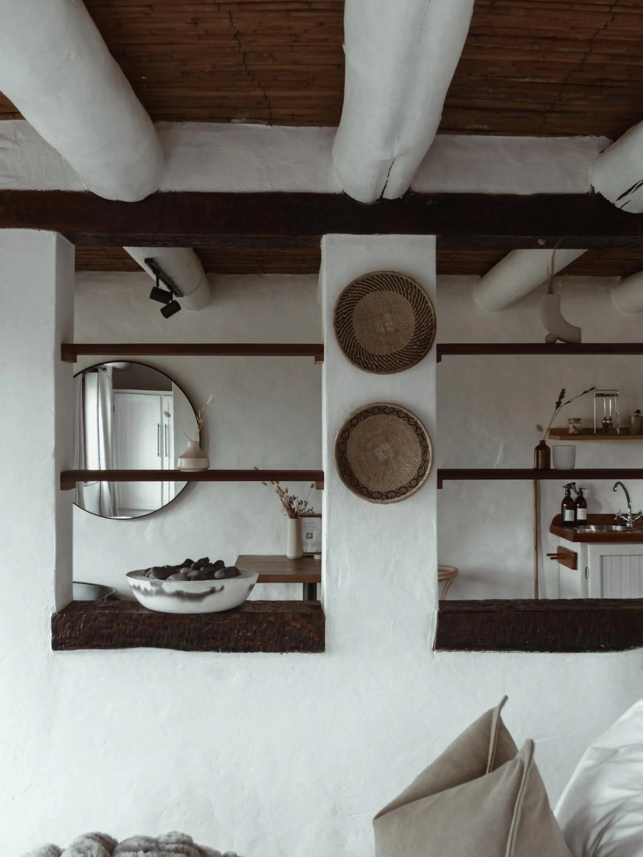 Decorative detail, Bed in Stanley Island
