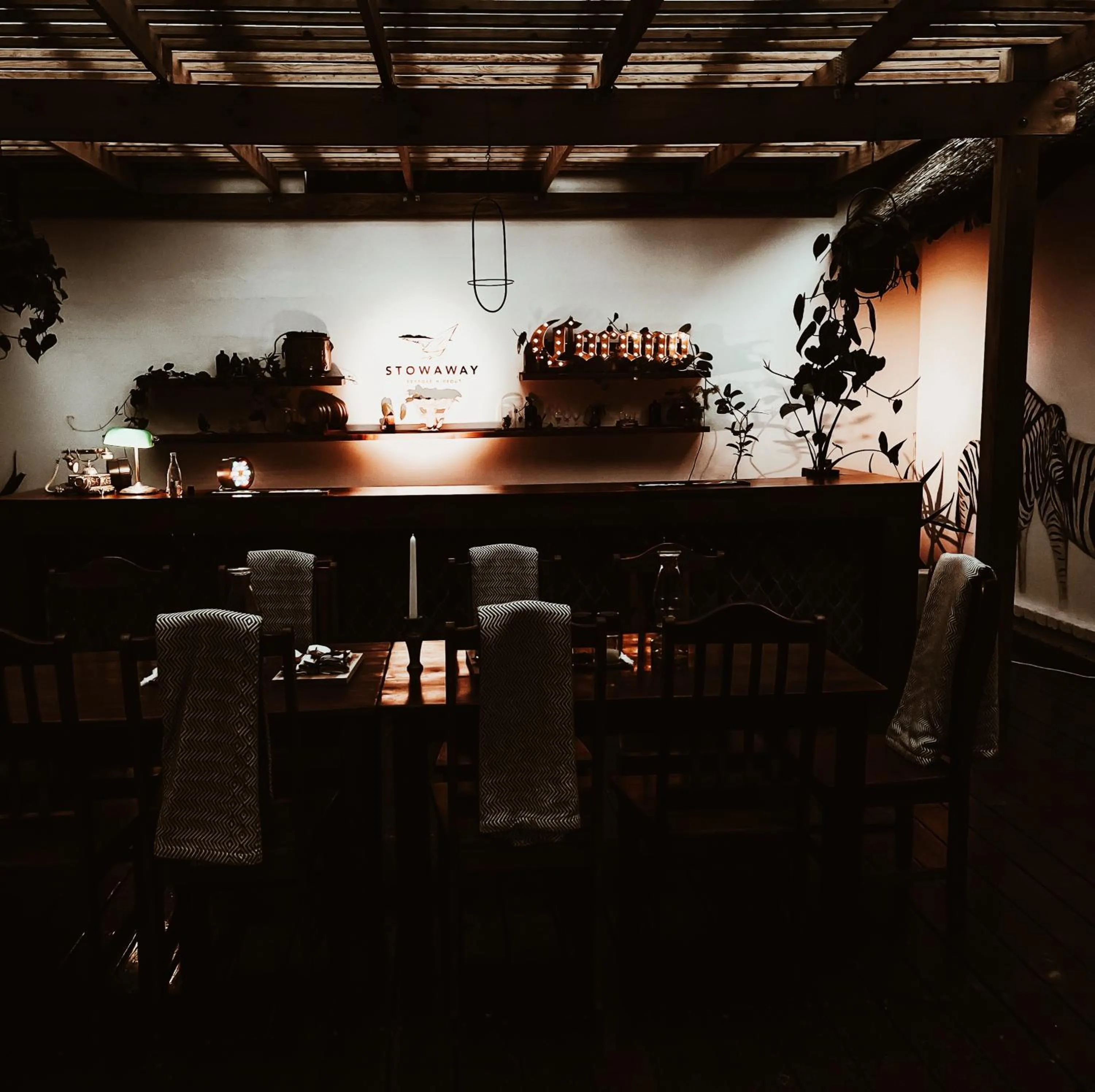 Restaurant/places to eat in Stanley Island