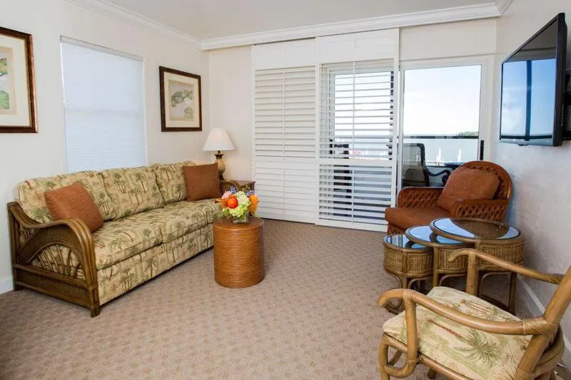 Day in Tween Waters Island Resort & Spa