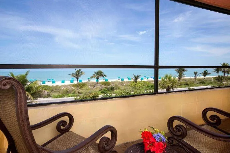 Day in Tween Waters Island Resort & Spa