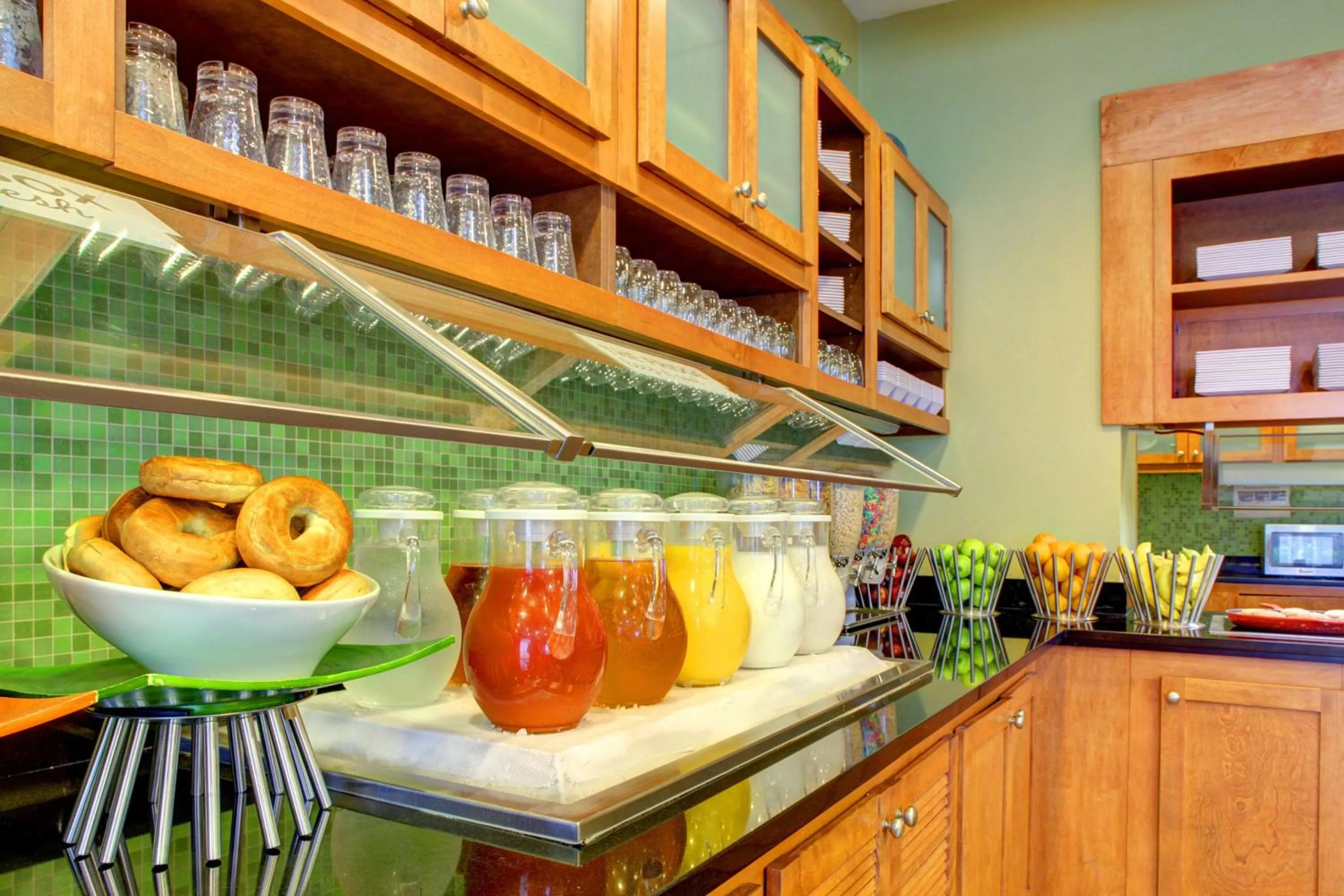 Restaurant/places to eat in Hyatt Place Fort Lauderdale Airport/Cruise Port