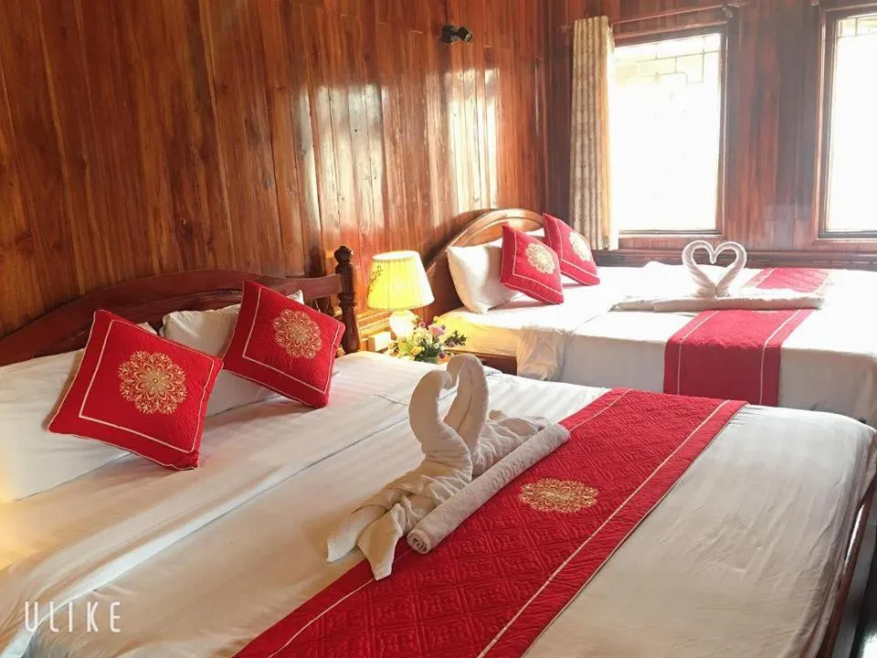 Bed in Soutikone Place House 2