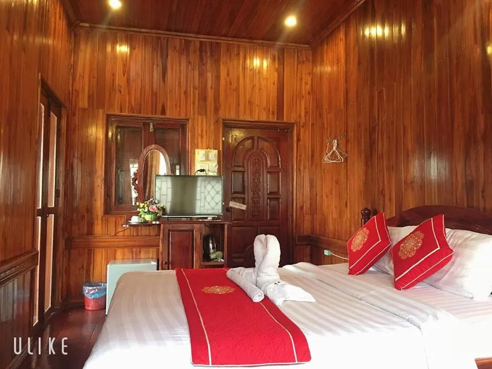 Bed in Soutikone Place House 2