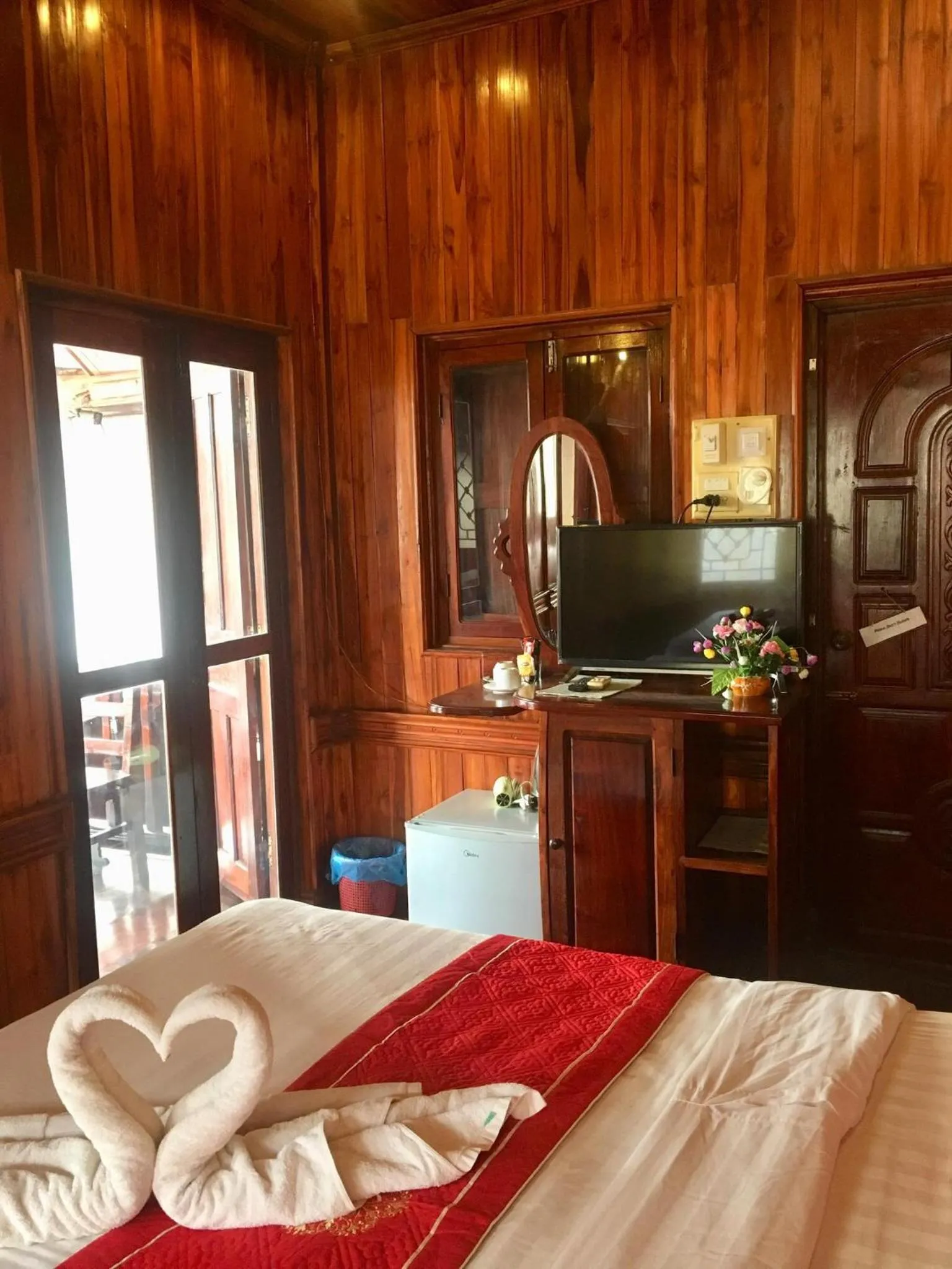 Bed in Soutikone Place House 2