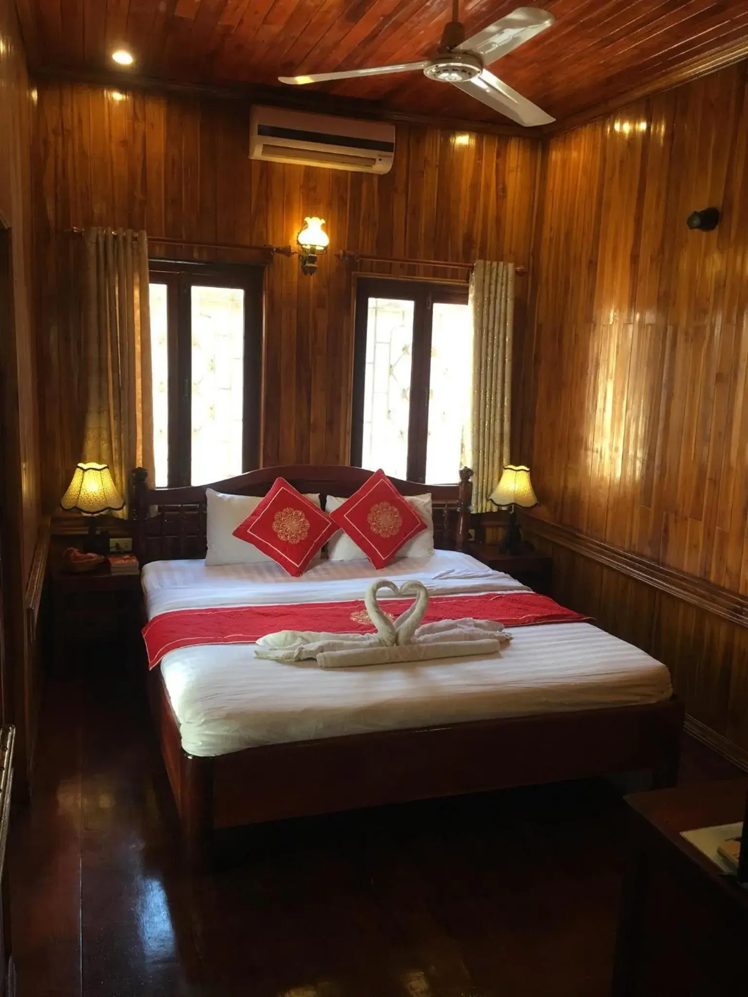 Double Room with Balcony in Soutikone Place House 2 Double Room with Balcony in Soutikone Place House 2