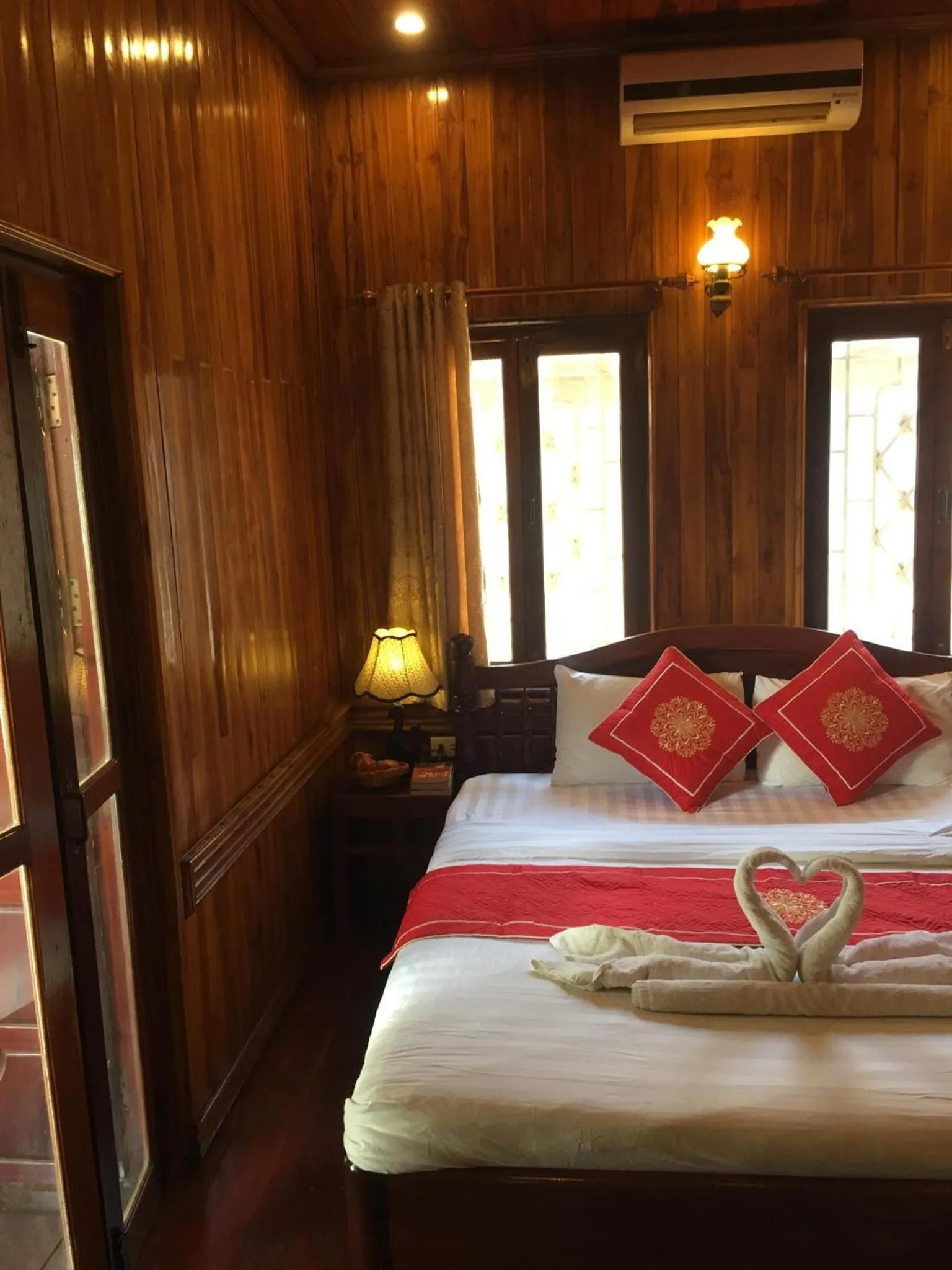 Bed in Soutikone Place House 2