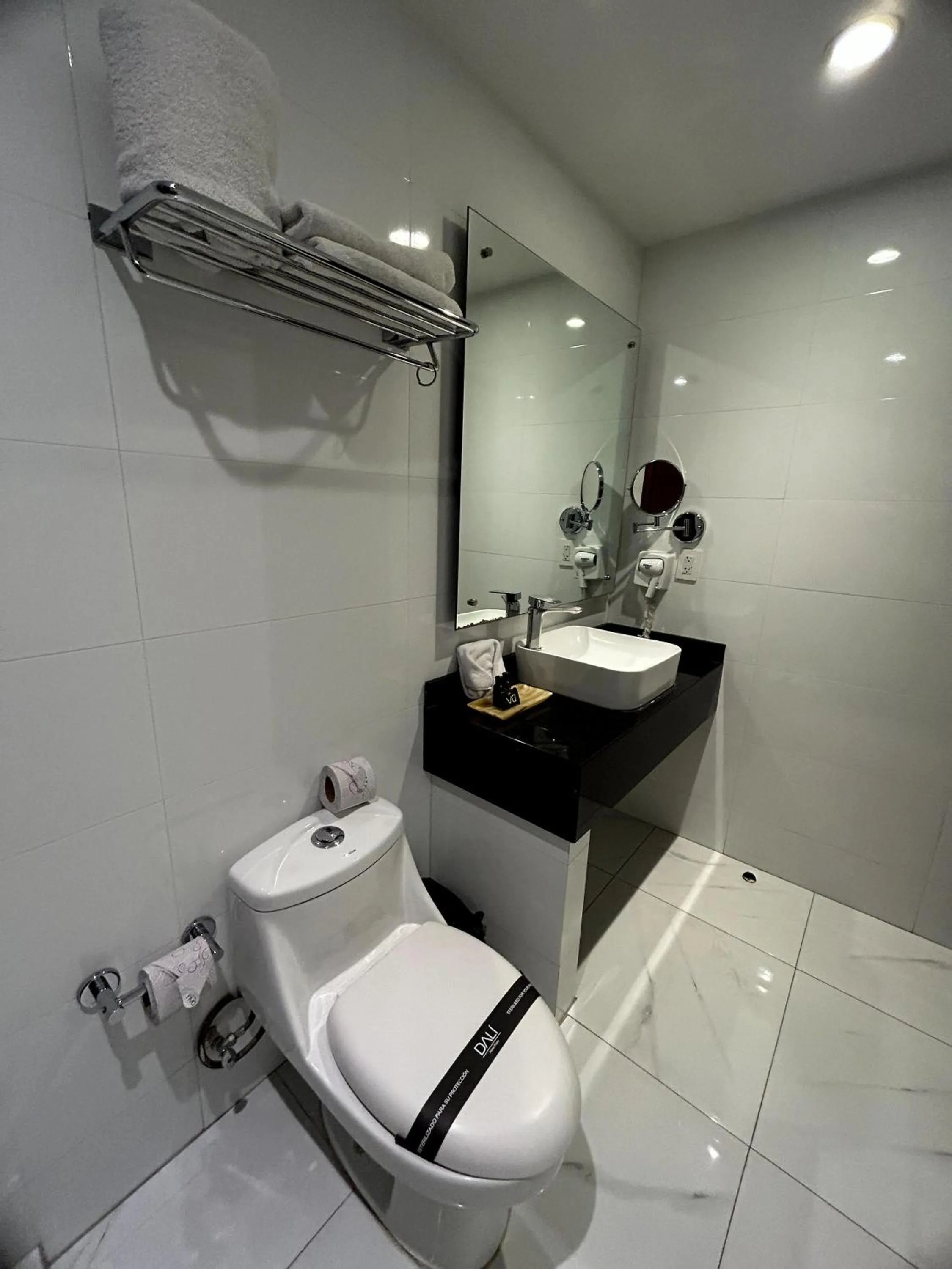 Bathroom in Hotel Dali Plaza Ejecutivo