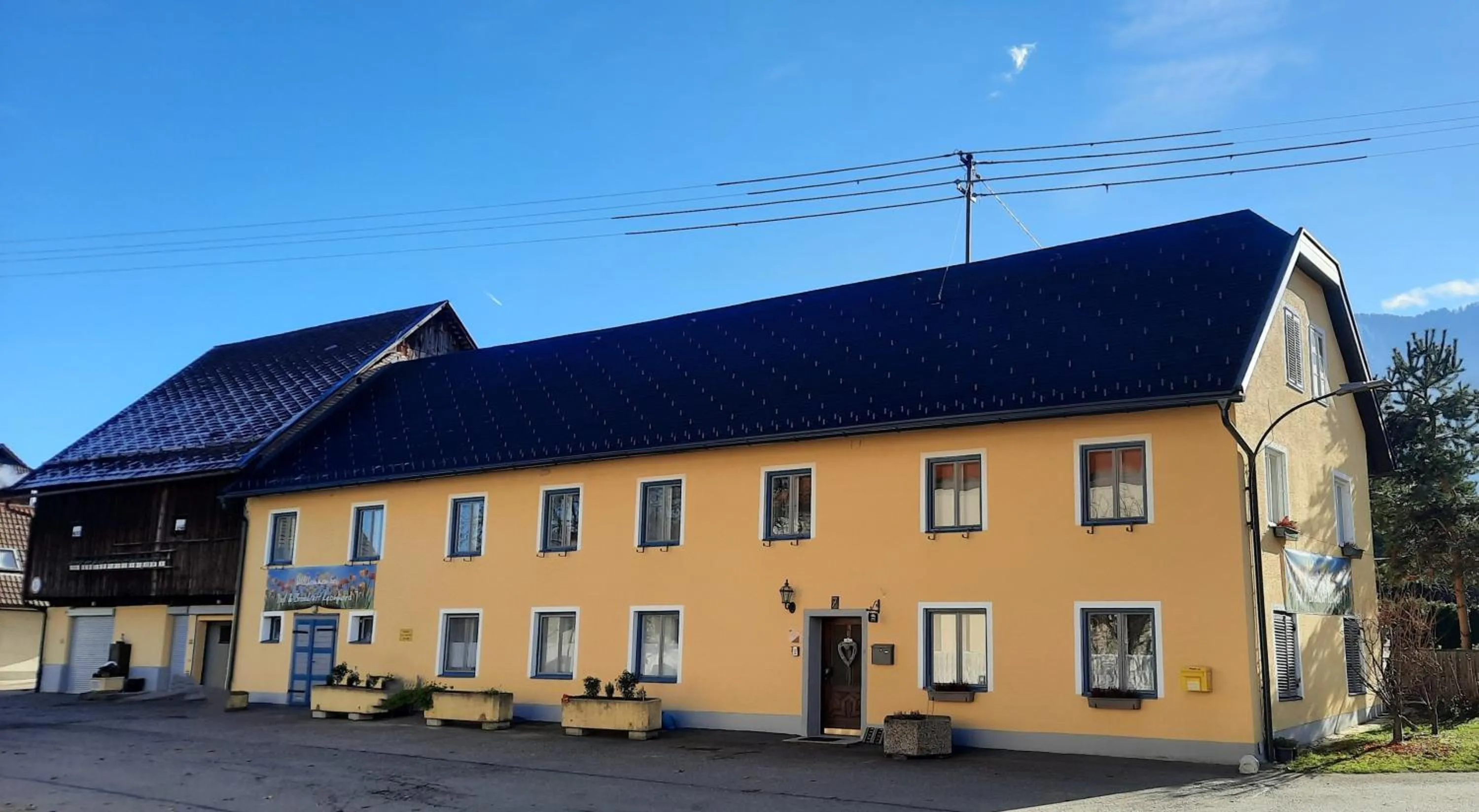 Property building in B&B Leonhard 7