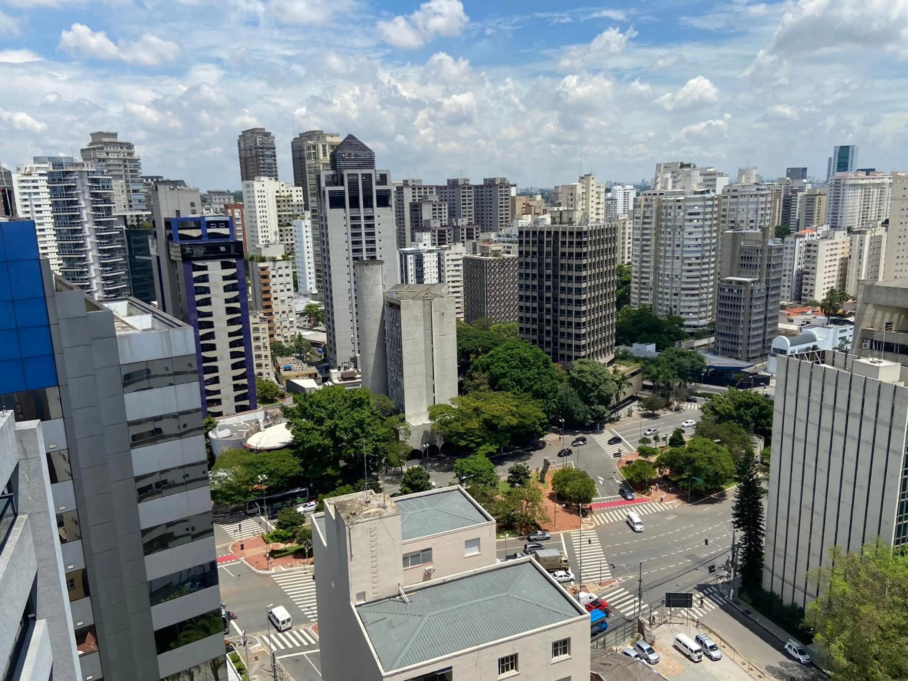 City view in Transamerica Executive Faria Lima