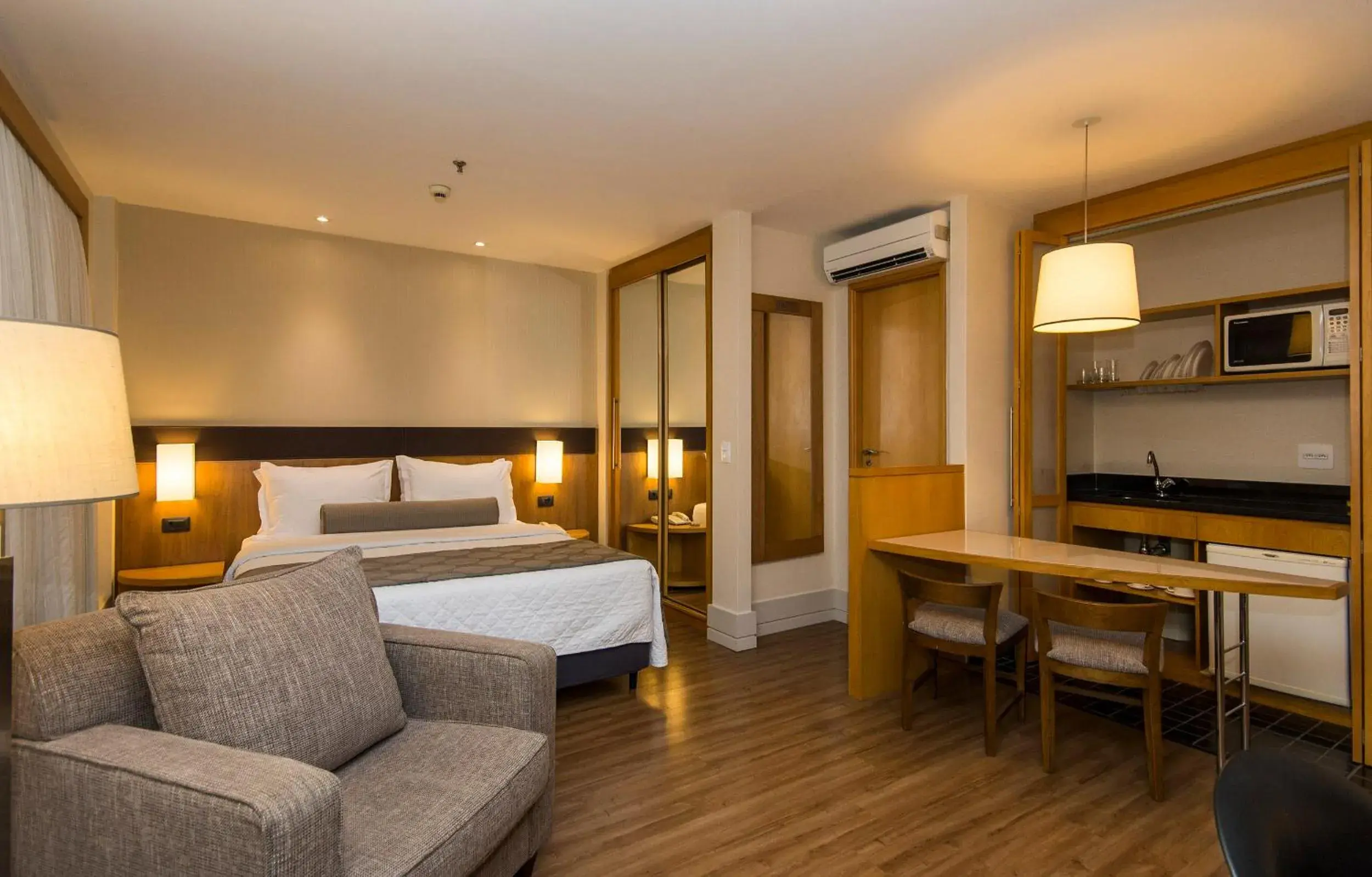 Photo of the whole room, Bed in Transamerica Executive Faria Lima Photo of the whole room, Bed in Transamerica Executive Faria Lima