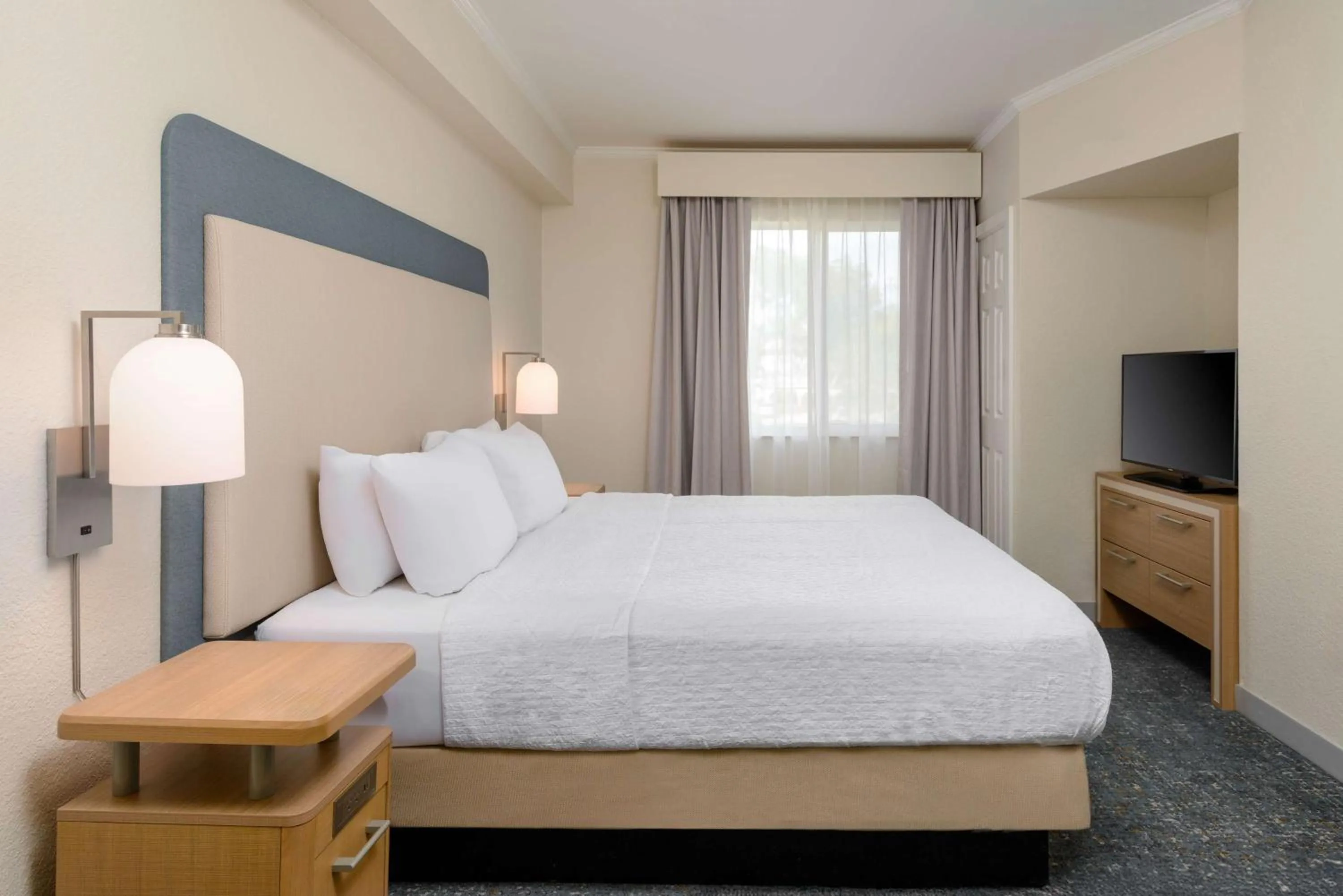 Bed in Homewood Suites by Hilton Bonita Springs, FL